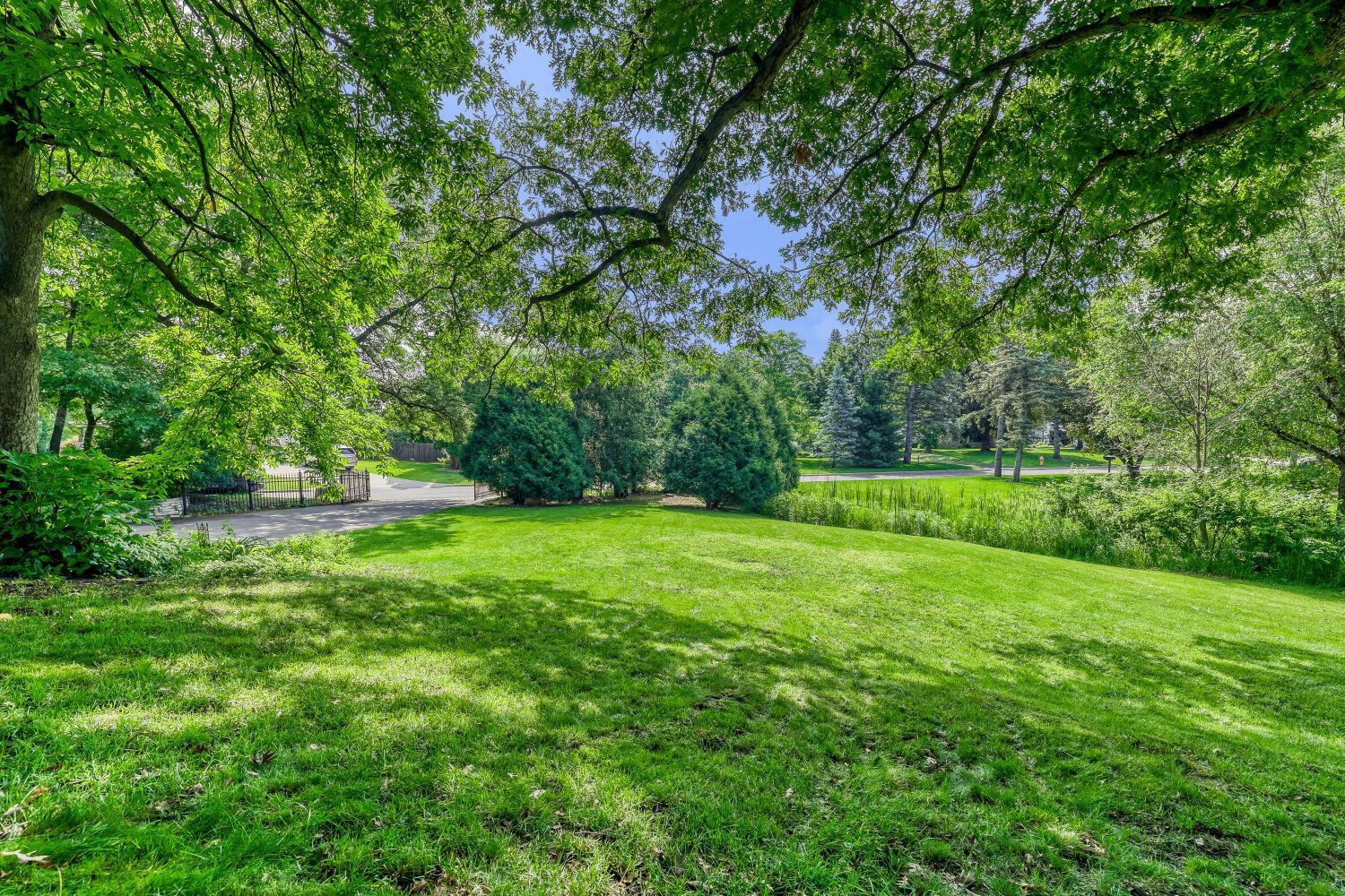 View of Residential at 211 Paisley Lane, Golden Valley MN 55422, Golden Valley (41 of 48) - Mike Wilen | Minnesota Team Real Estate