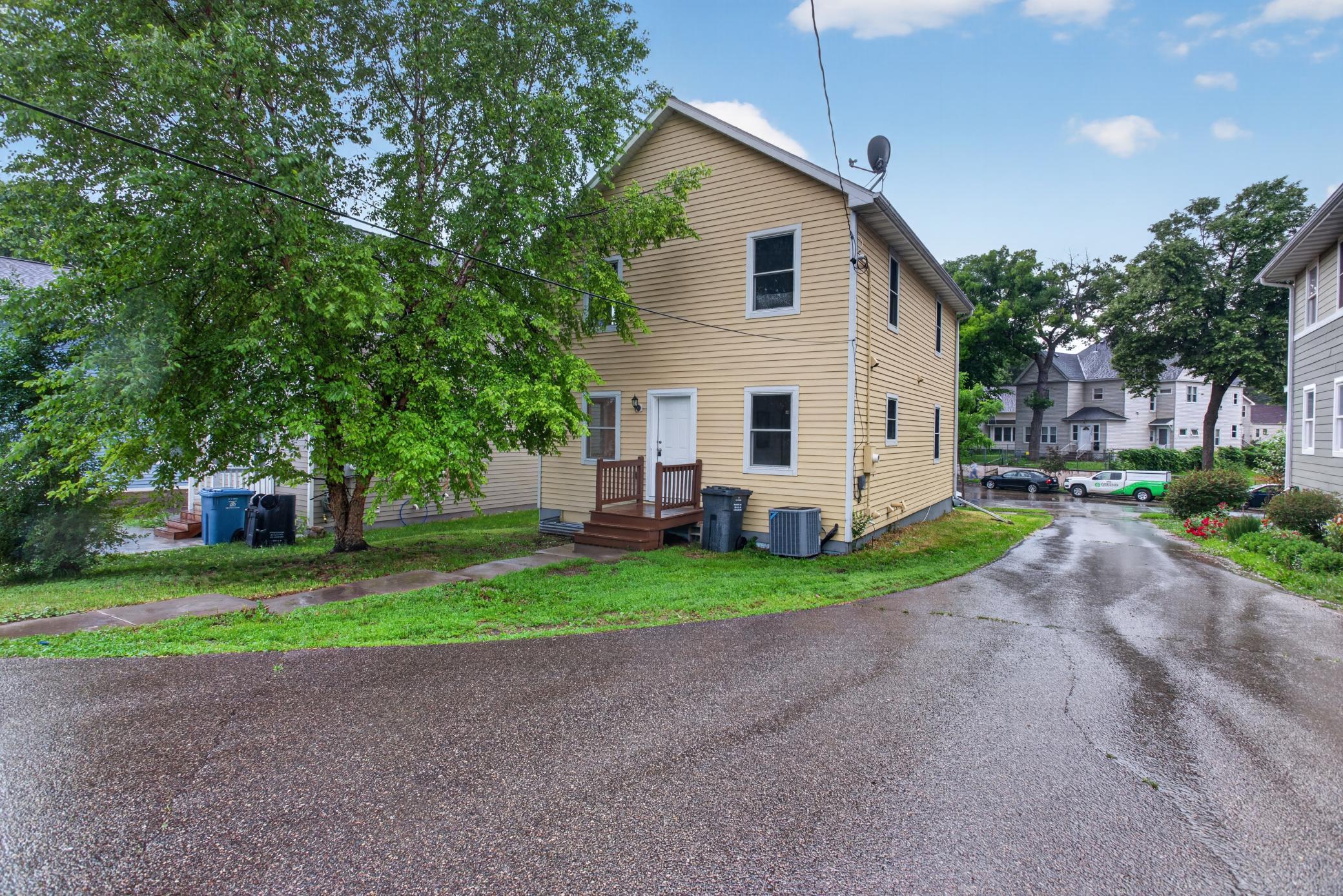 View of Residential at 2210 Irving Avenue, Minneapolis MN 55411, Minneapolis (16 of 21) - Mike Wilen | Minnesota Team Real Estate