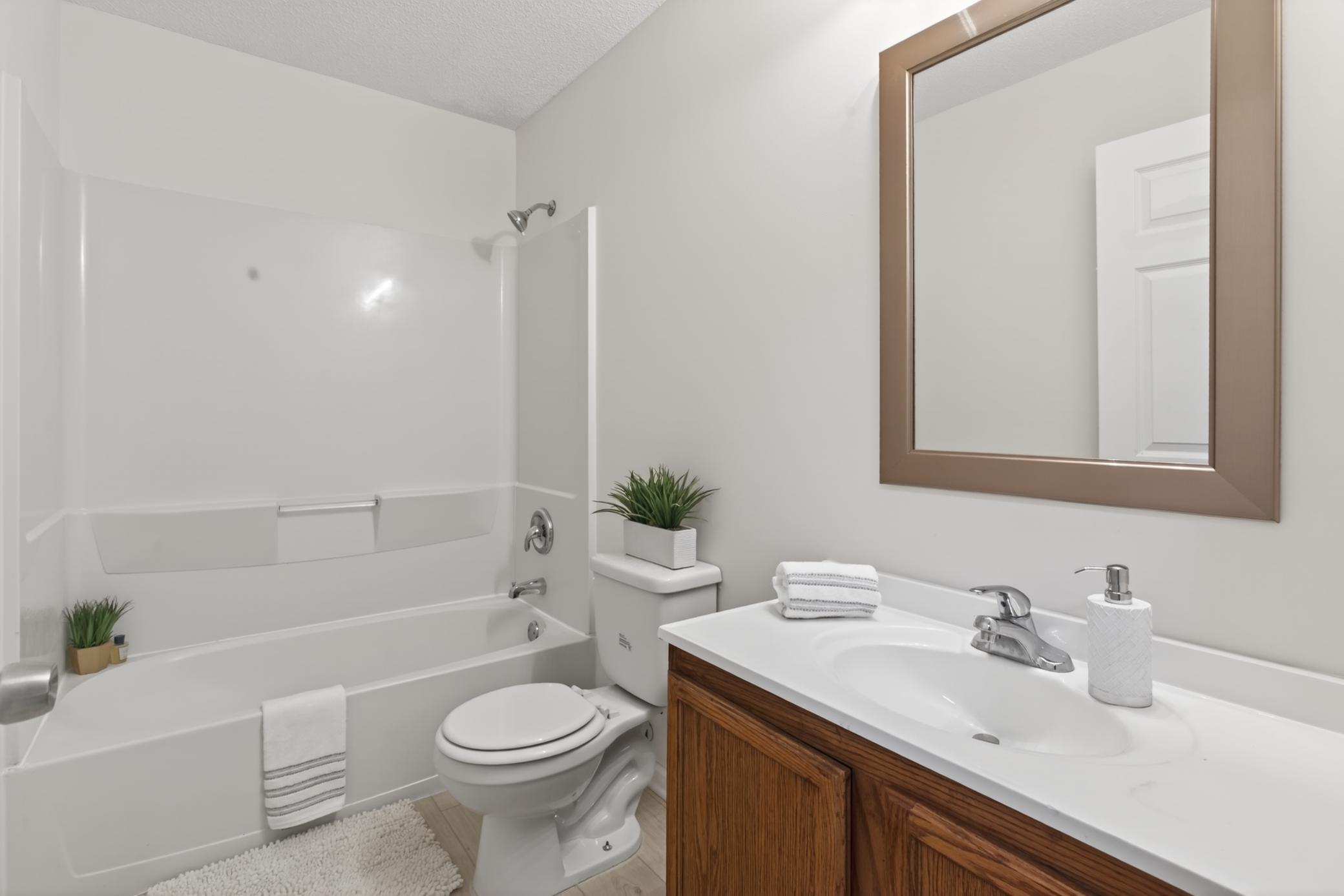 View of Residential at 2210 Irving Avenue, Minneapolis MN 55411, Minneapolis (12 of 21) - Mike Wilen | Minnesota Team Real Estate