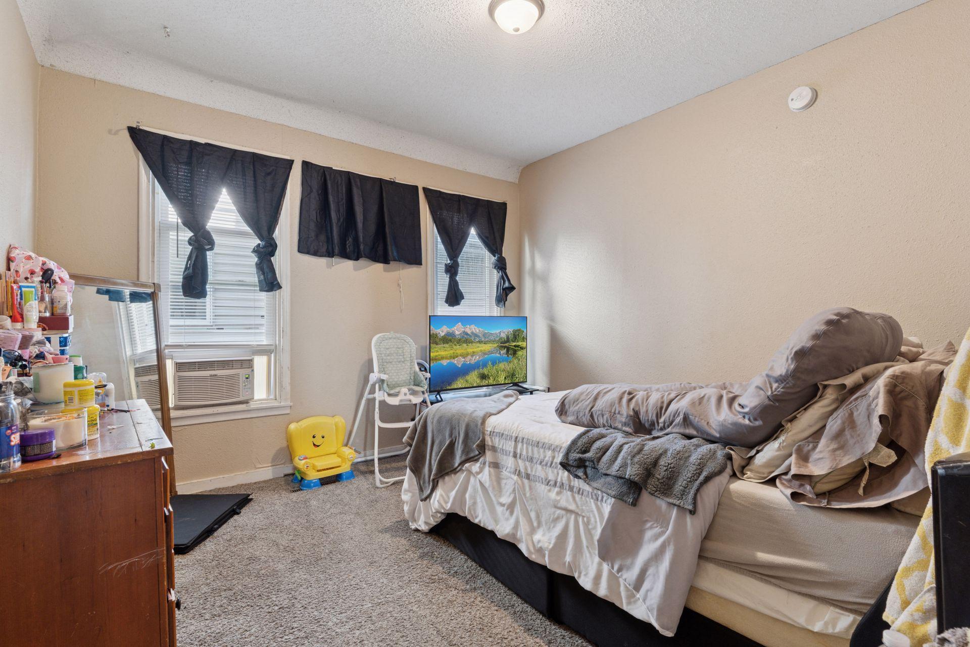 View of Residential Income at 3033 Park Avenue, Minneapolis MN 55407, Minneapolis (10 of 51) - Mike Wilen | Minnesota Team Real Estate