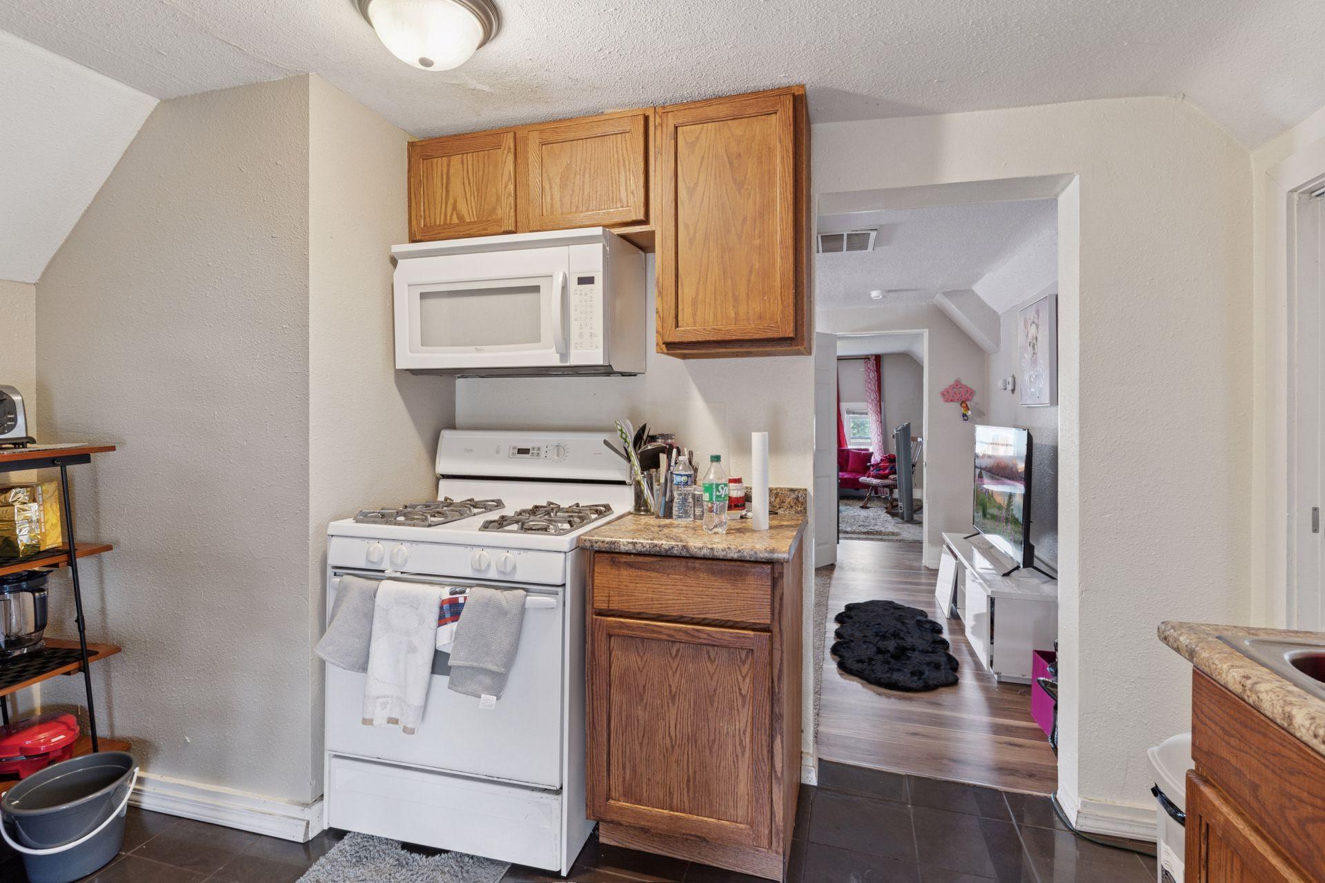 View of Residential Income at 3033 Park Avenue, Minneapolis MN 55407, Minneapolis (39 of 51) - Mike Wilen | Minnesota Team Real Estate