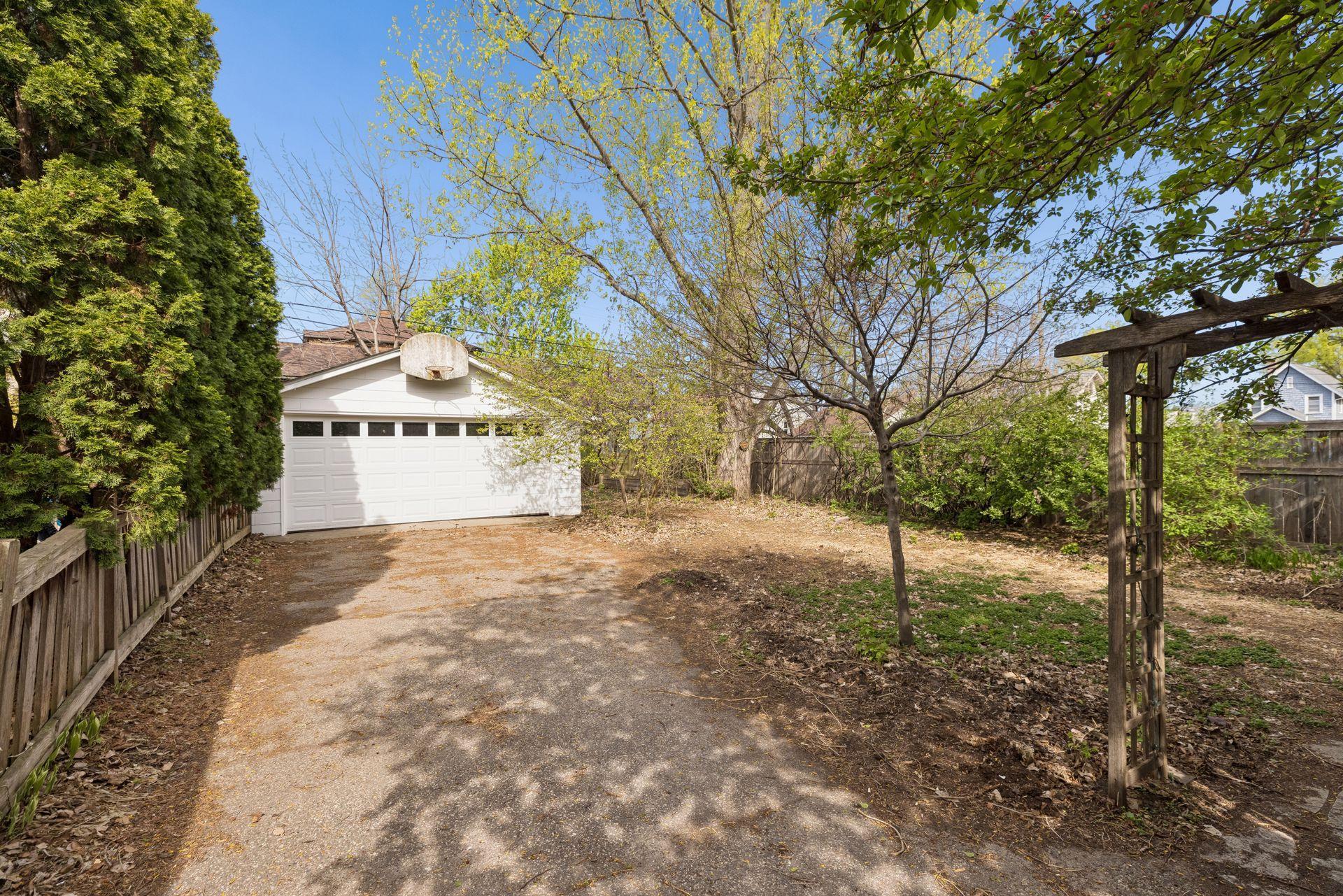 View of Residential at 3920 Aldrich Avenue, Minneapolis MN 55409, Minneapolis (47 of 49) - Mike Wilen | Minnesota Team Real Estate
