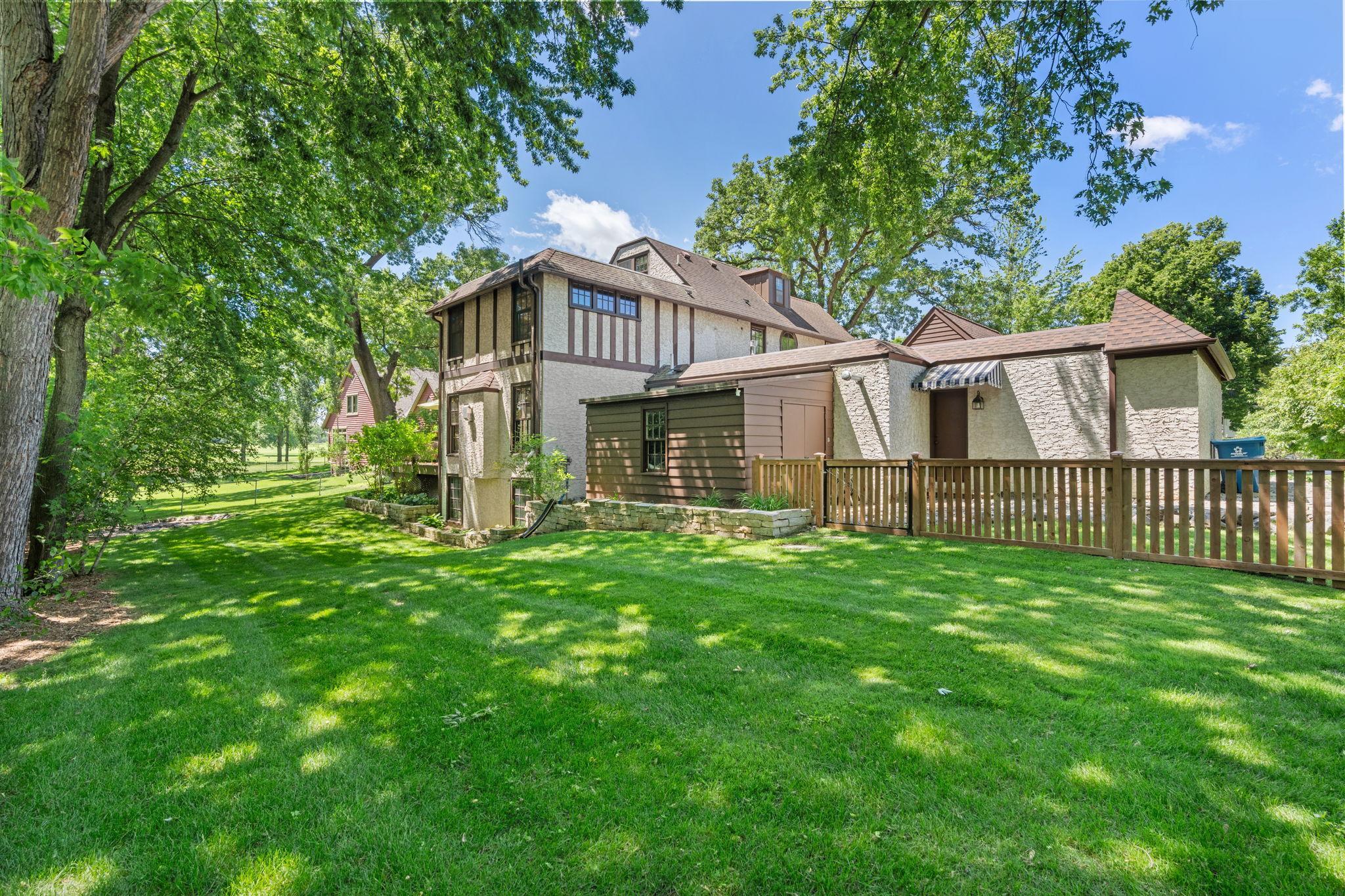 View of Residential at 249 Hawthorne Road, Hopkins MN 55343, Hopkins (50 of 56) - Mike Wilen | Minnesota Team Real Estate