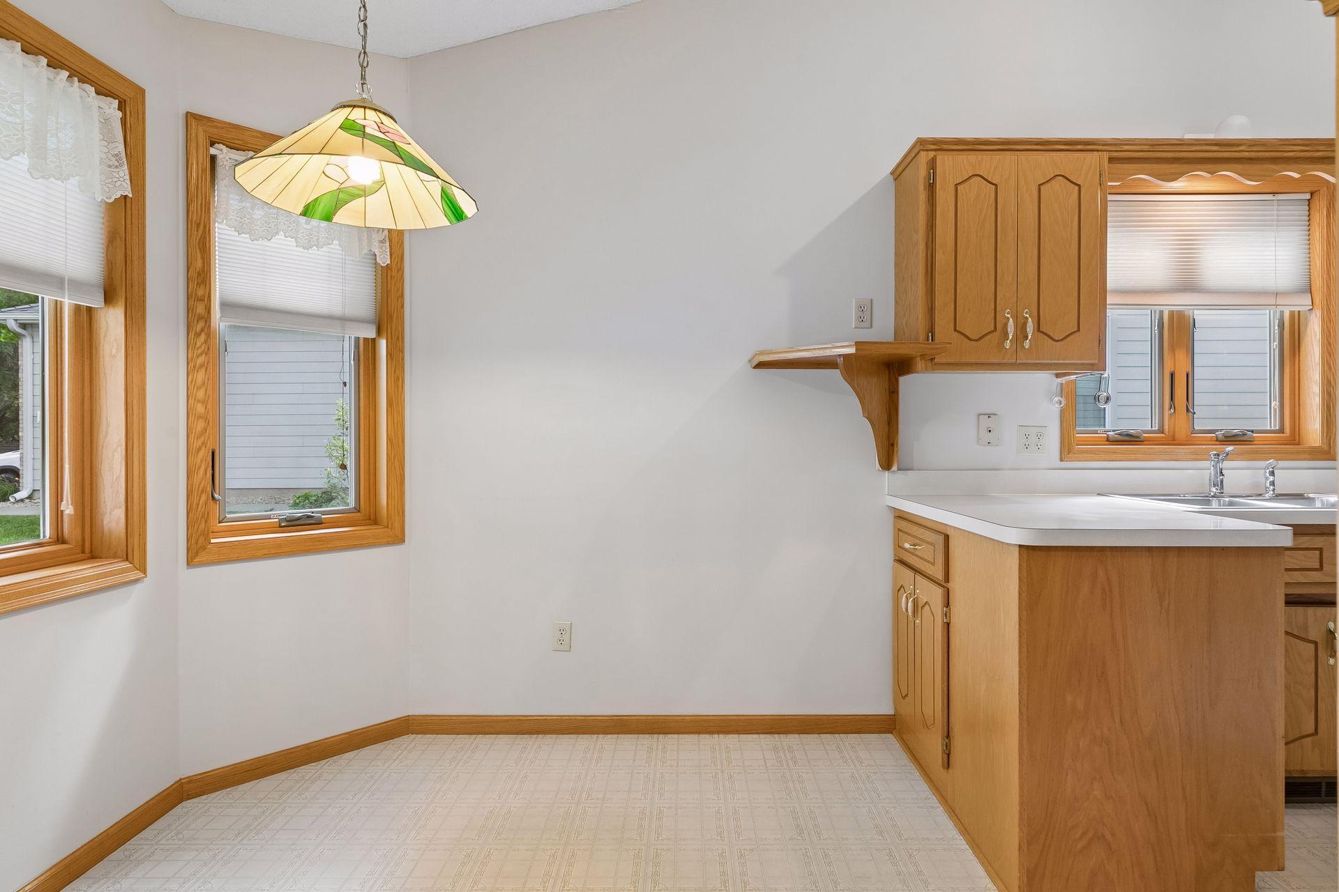 View of Residential at 710 Emerald Ridge, Roseville MN 55113, Roseville (14 of 47) - Mike Wilen | Minnesota Team Real Estate