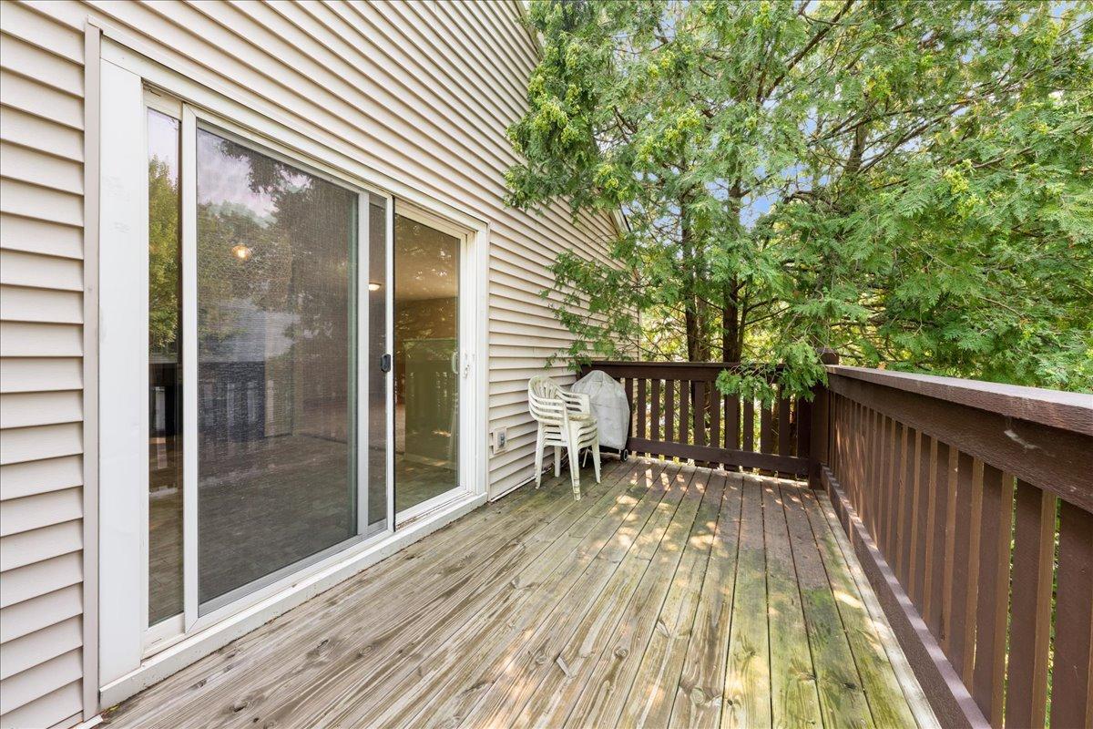 View of Residential at 4836 Grenwich Trail, Oakdale MN 55128, Oakdale (10 of 24) - Mike Wilen | Minnesota Team Real Estate