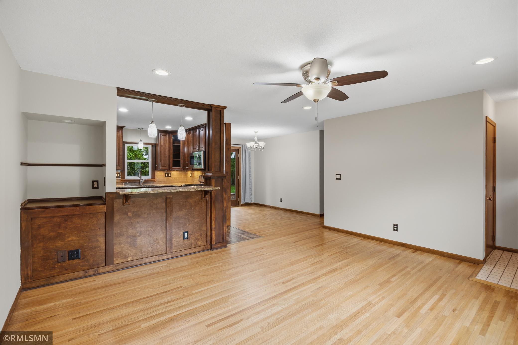 View of Residential at 10157 Irwin Road, Bloomington MN 55437, Bloomington (13 of 34) - Mike Wilen | Minnesota Team Real Estate