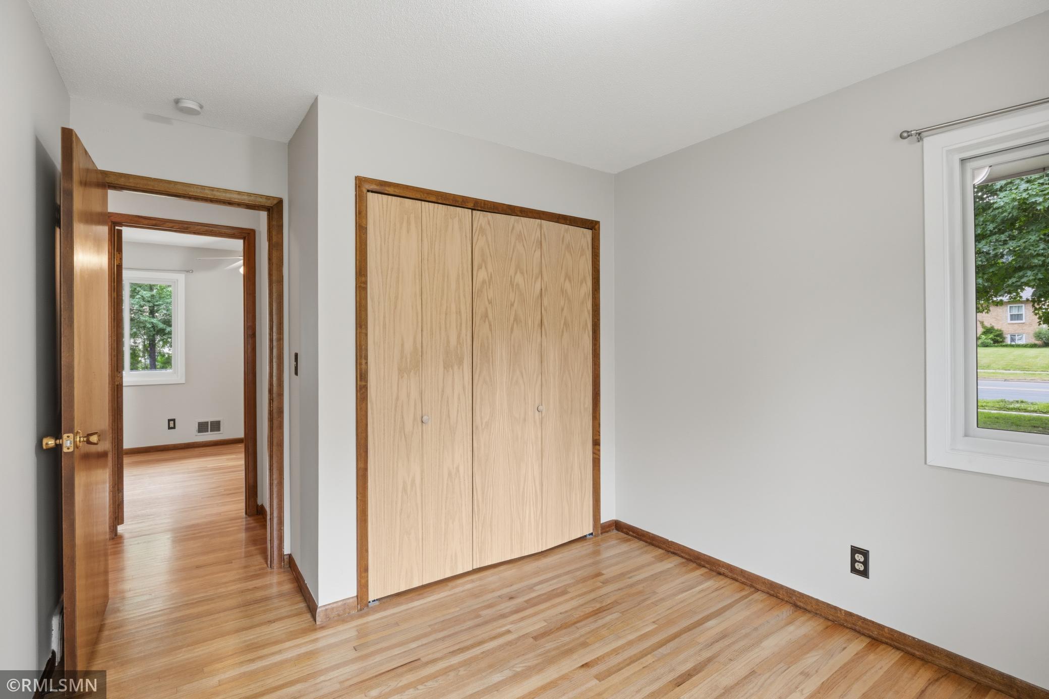 View of Residential at 10157 Irwin Road, Bloomington MN 55437, Bloomington (24 of 34) - Mike Wilen | Minnesota Team Real Estate