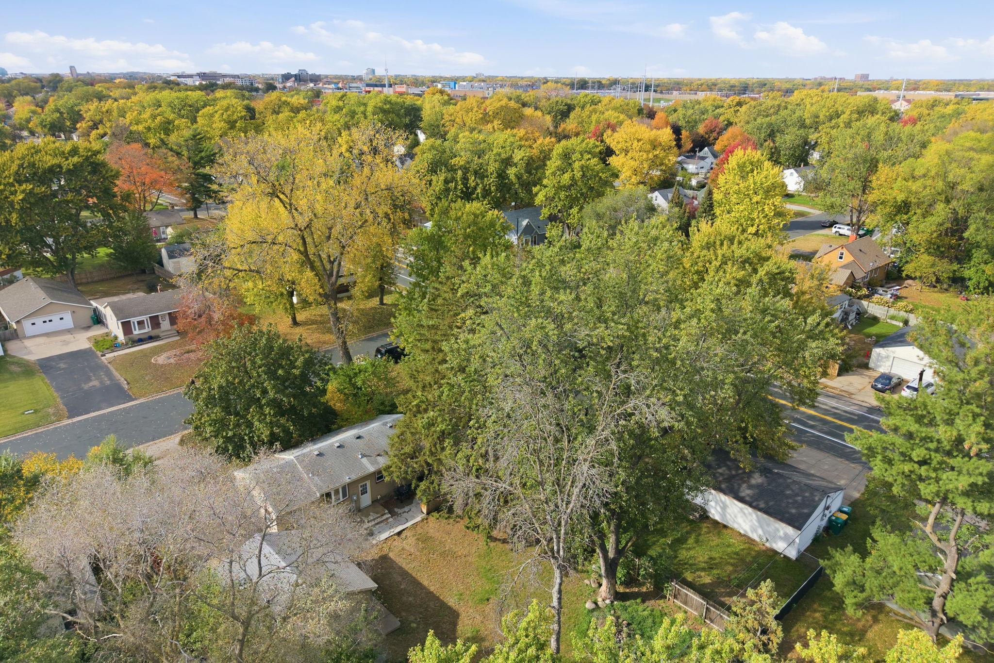 View of Residential at 8207 3rd Avenue, Bloomington MN 55420, Bloomington (29 of 32) - Mike Wilen | Minnesota Team Real Estate