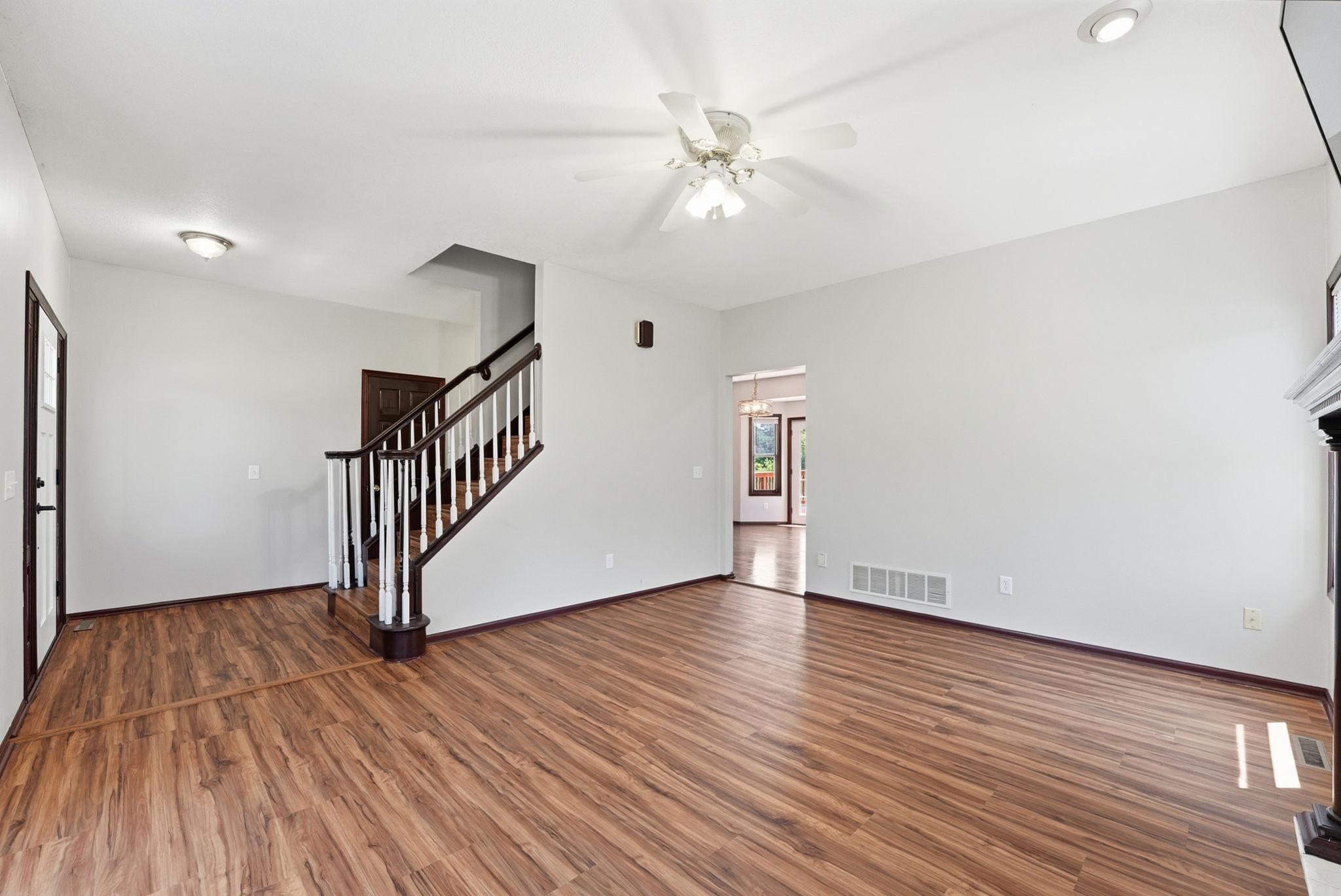 View of Residential at 1004 Canterbury Avenue, Buffalo MN 55313, Buffalo (14 of 45) - Mike Wilen | Minnesota Team Real Estate
