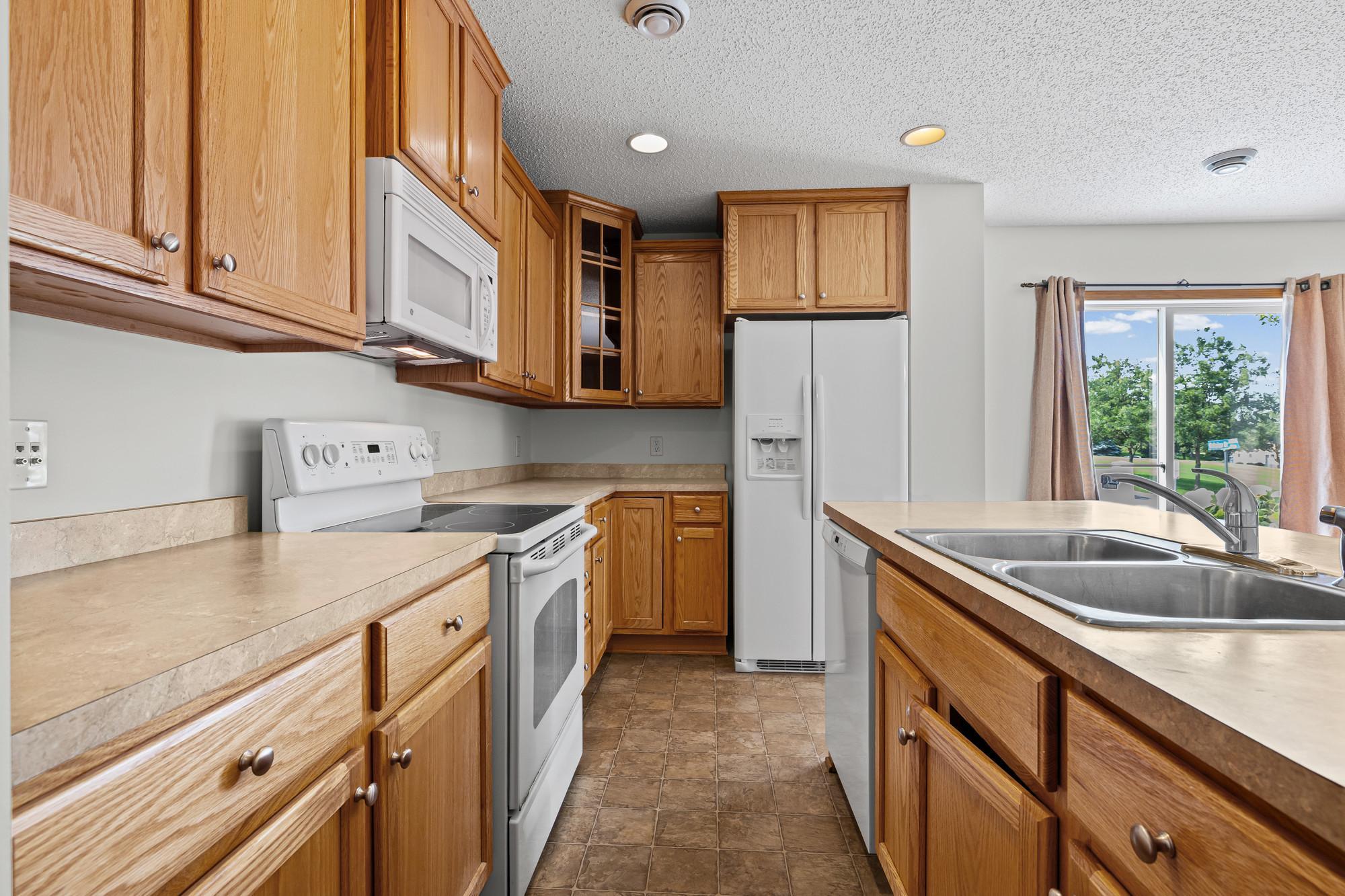 View of Residential at 3232 Oak View Drive, Woodbury MN 55129, Woodbury (10 of 35) - Mike Wilen | Minnesota Team Real Estate