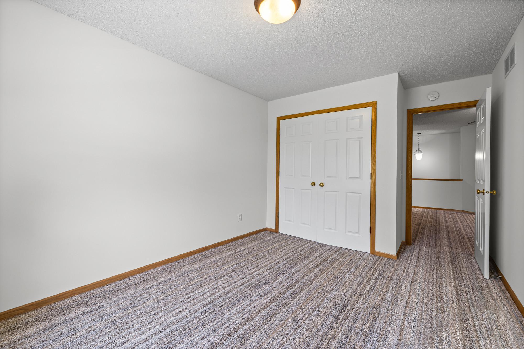 View of Residential at 3232 Oak View Drive, Woodbury MN 55129, Woodbury (25 of 35) - Mike Wilen | Minnesota Team Real Estate