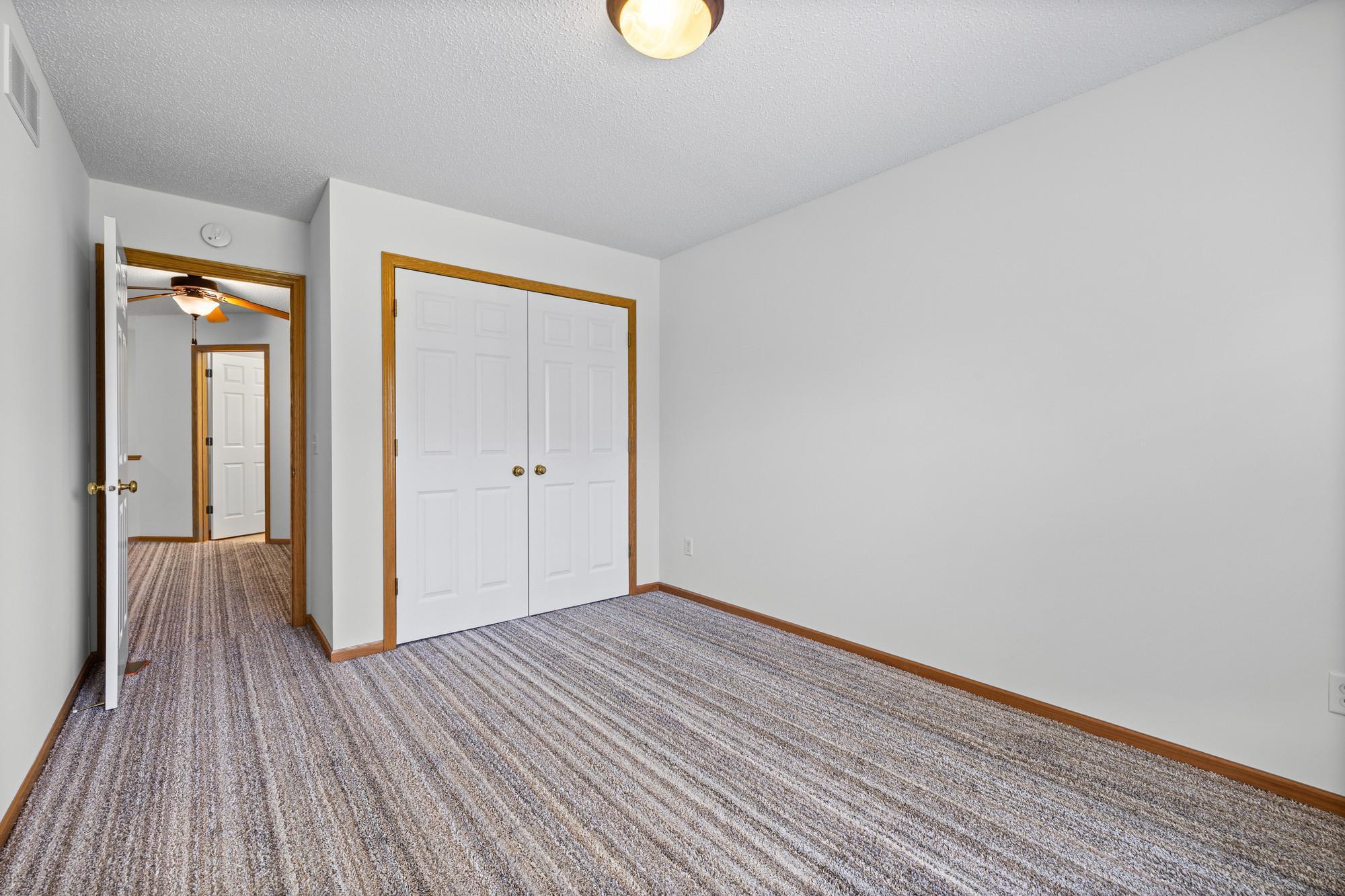 View of Residential at 3232 Oak View Drive, Woodbury MN 55129, Woodbury (23 of 35) - Mike Wilen | Minnesota Team Real Estate