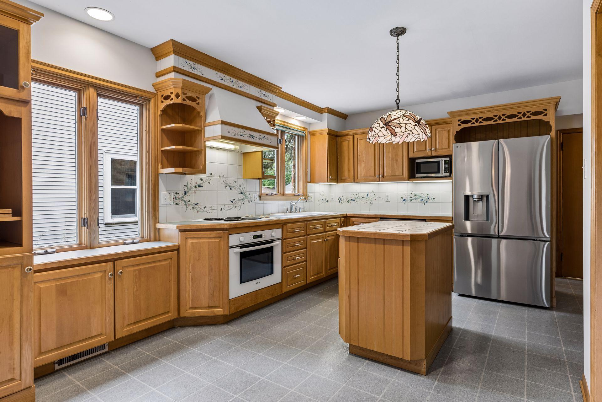 View of Residential at 5522 Edgewater Boulevard, Minneapolis MN 55417, Minneapolis (12 of 53) - Mike Wilen | Minnesota Team Real Estate