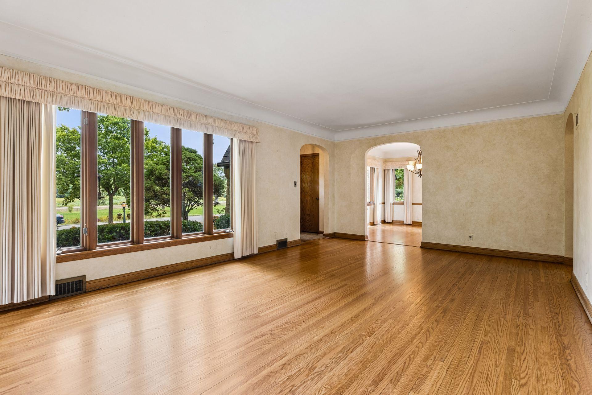 View of Residential at 5522 Edgewater Boulevard, Minneapolis MN 55417, Minneapolis (6 of 53) - Mike Wilen | Minnesota Team Real Estate
