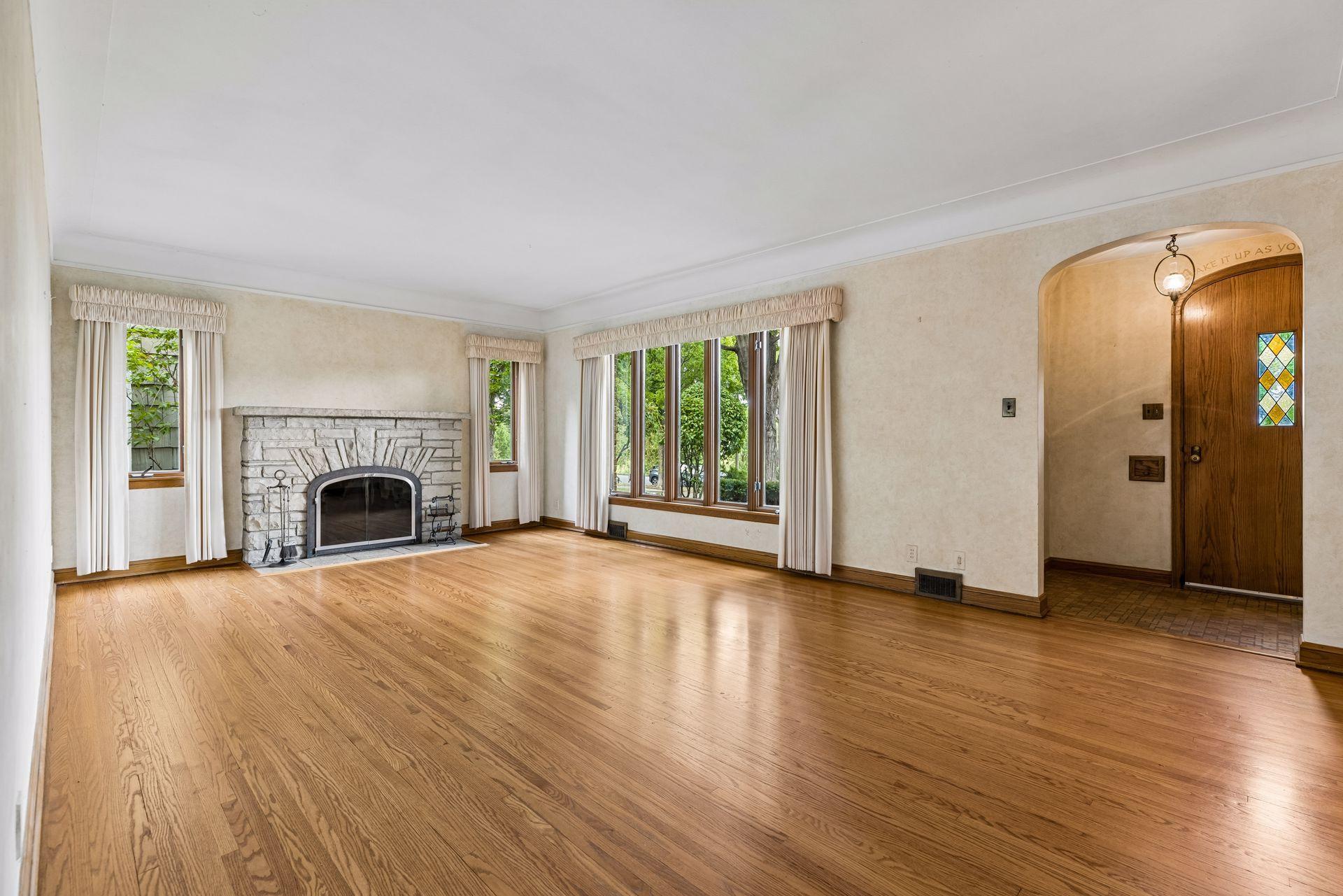 View of Residential at 5522 Edgewater Boulevard, Minneapolis MN 55417, Minneapolis (5 of 53) - Mike Wilen | Minnesota Team Real Estate