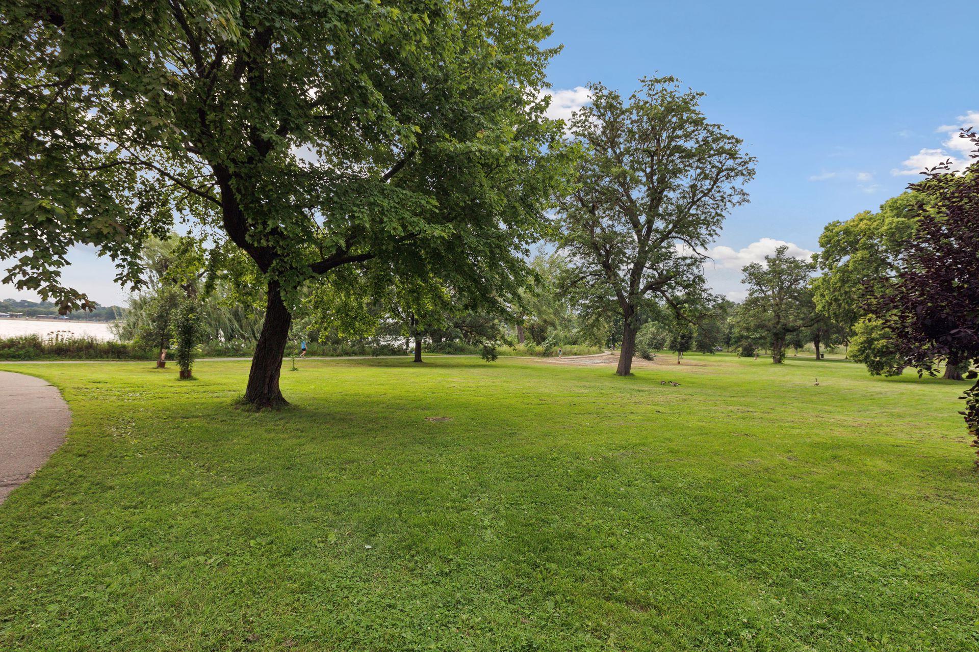 View of Residential at 5522 Edgewater Boulevard, Minneapolis MN 55417, Minneapolis (47 of 53) - Mike Wilen | Minnesota Team Real Estate