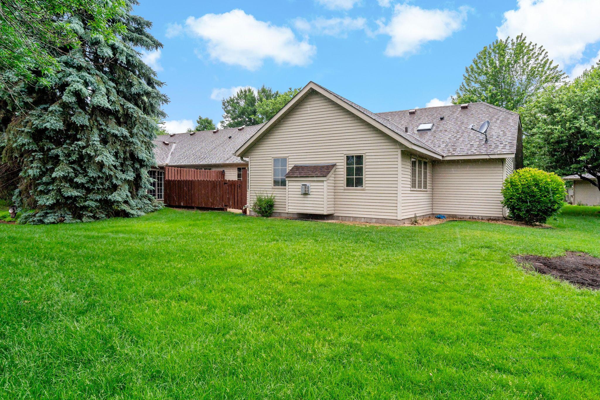 View of Residential at 8541 Inverness Lane, Brooklyn Park MN 55443, Brooklyn Park (3 of 30) - Mike Wilen | Minnesota Team Real Estate