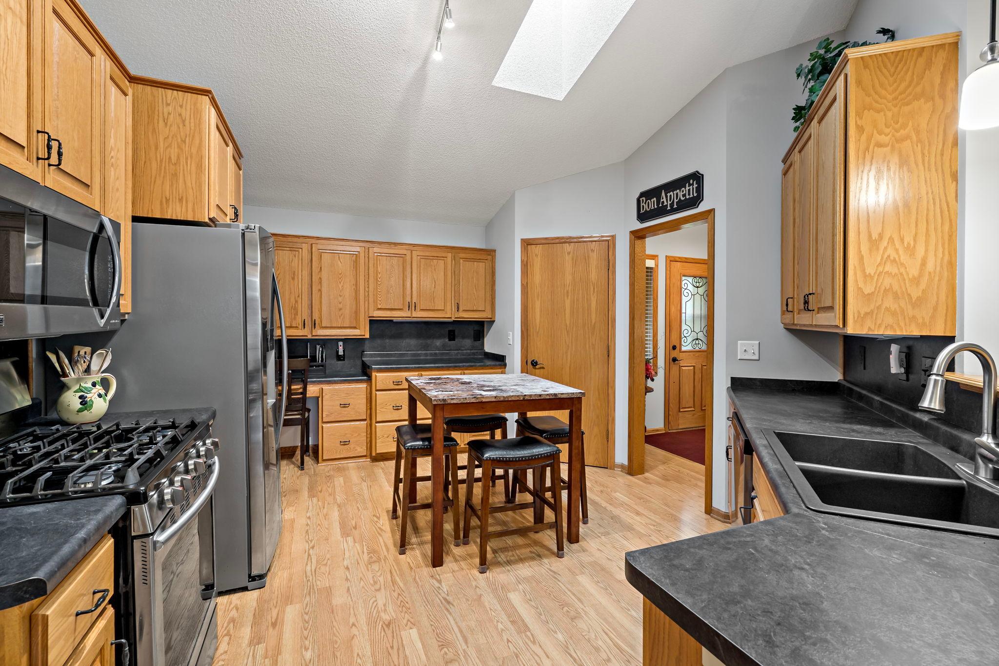 View of Residential at 8541 Inverness Lane, Brooklyn Park MN 55443, Brooklyn Park (15 of 30) - Mike Wilen | Minnesota Team Real Estate