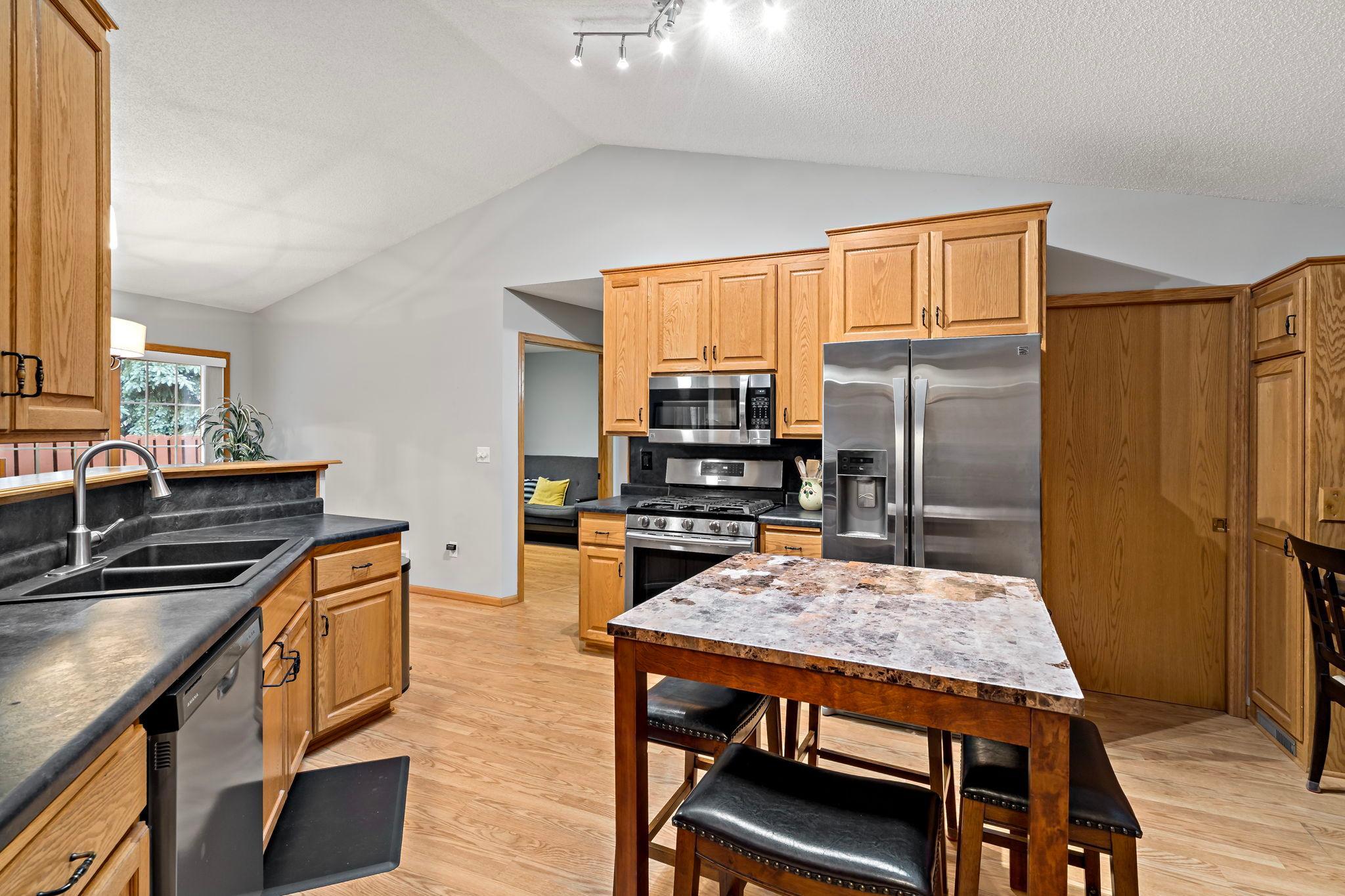 View of Residential at 8541 Inverness Lane, Brooklyn Park MN 55443, Brooklyn Park (16 of 30) - Mike Wilen | Minnesota Team Real Estate