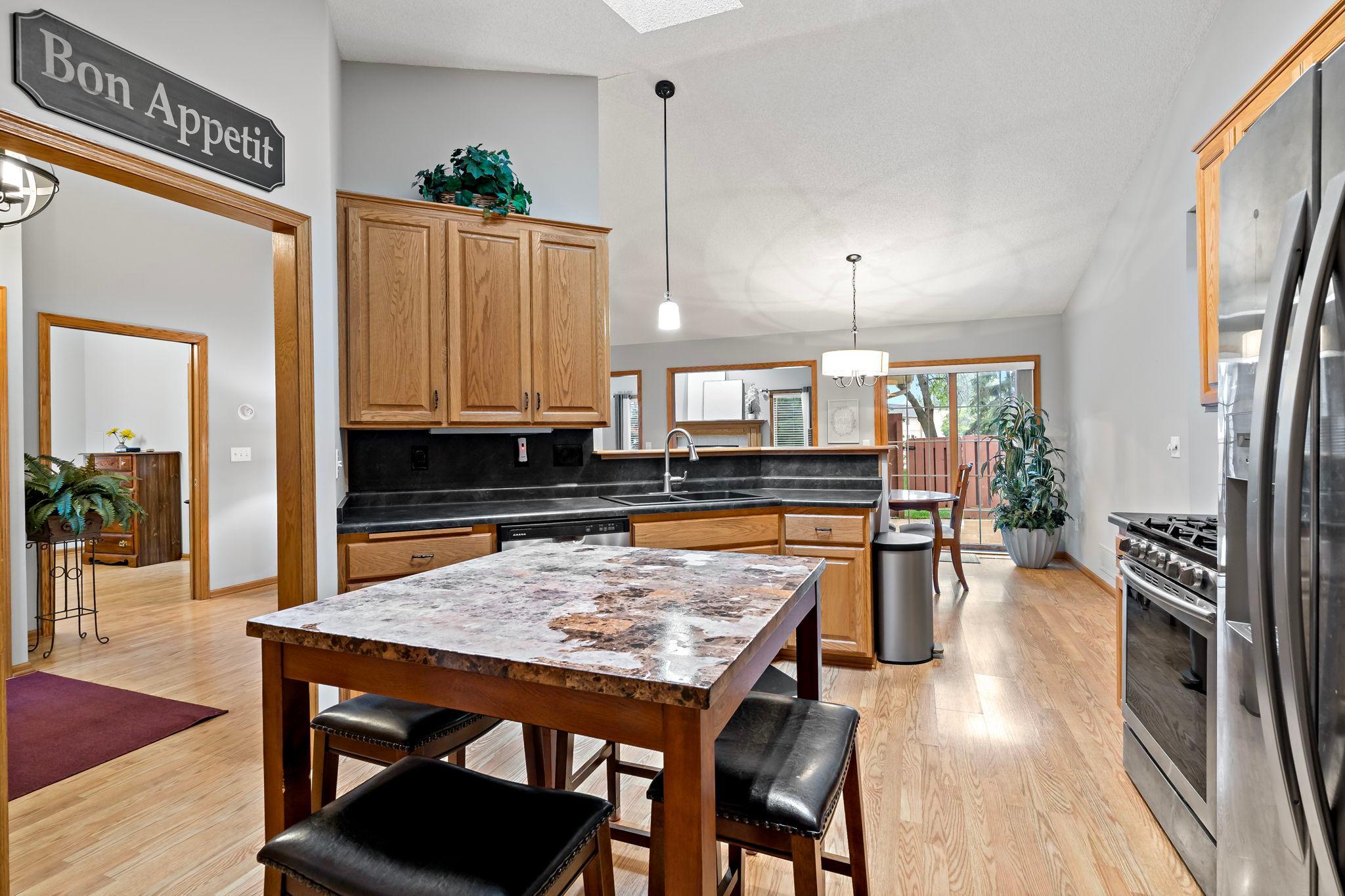 View of Residential at 8541 Inverness Lane, Brooklyn Park MN 55443, Brooklyn Park (17 of 30) - Mike Wilen | Minnesota Team Real Estate