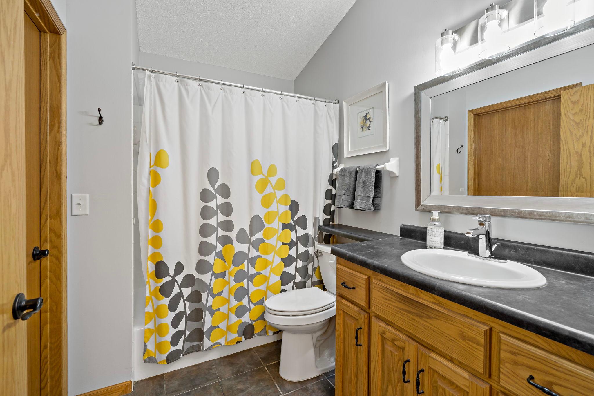View of Residential at 8541 Inverness Lane, Brooklyn Park MN 55443, Brooklyn Park (29 of 30) - Mike Wilen | Minnesota Team Real Estate