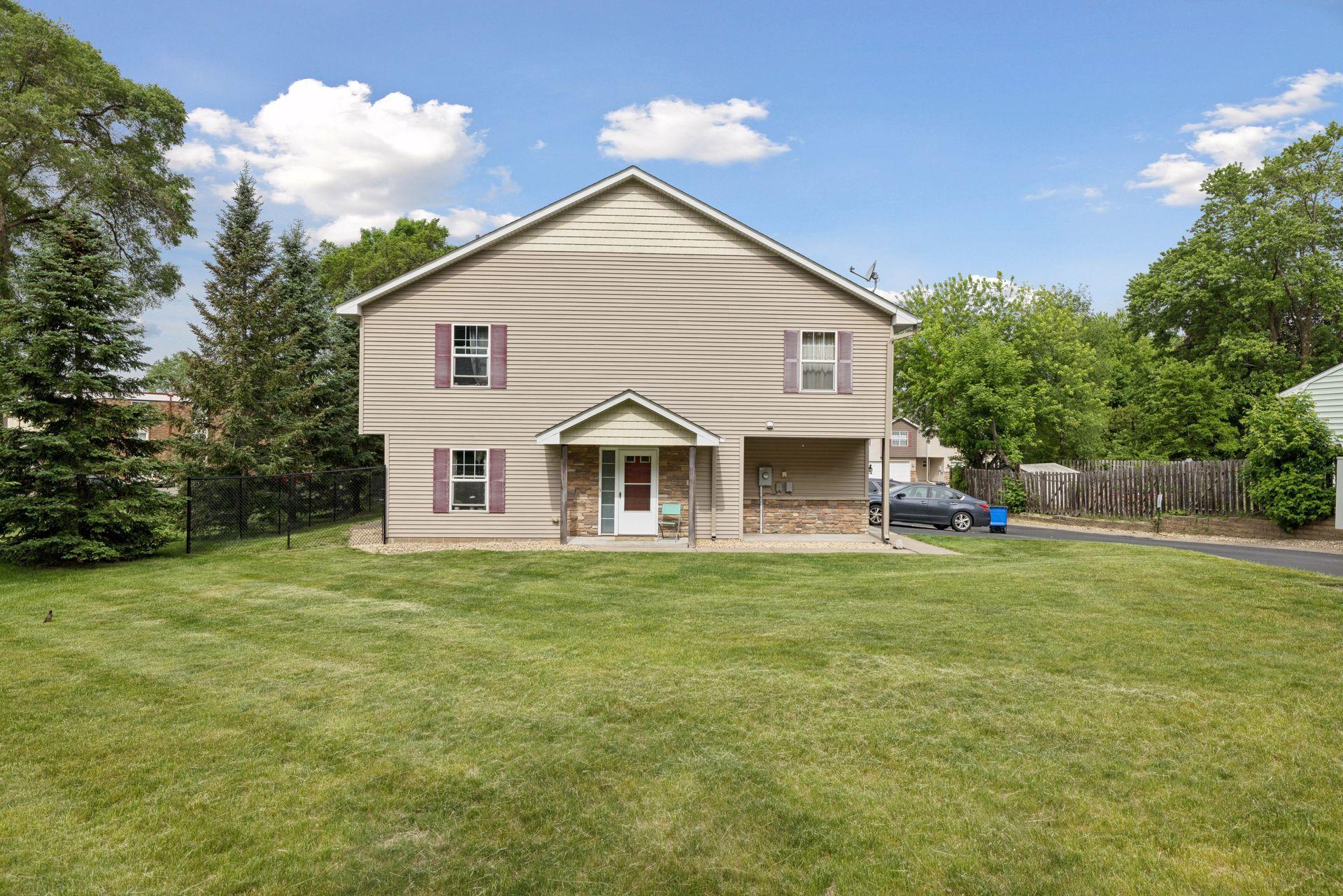 View of Residential at 2078 Shryer Court, North Saint Paul MN 55109, North Saint Paul (3 of 10) - Mike Wilen | Minnesota Team Real Estate