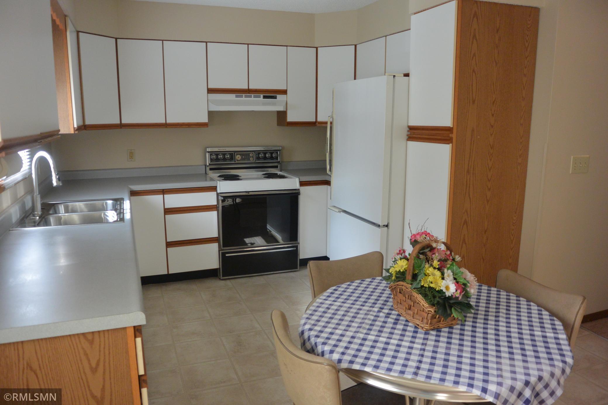 View of Residential at 1514 Chandler Avenue, Glencoe MN 55336, Glencoe (12 of 25) - Mike Wilen | Minnesota Team Real Estate
