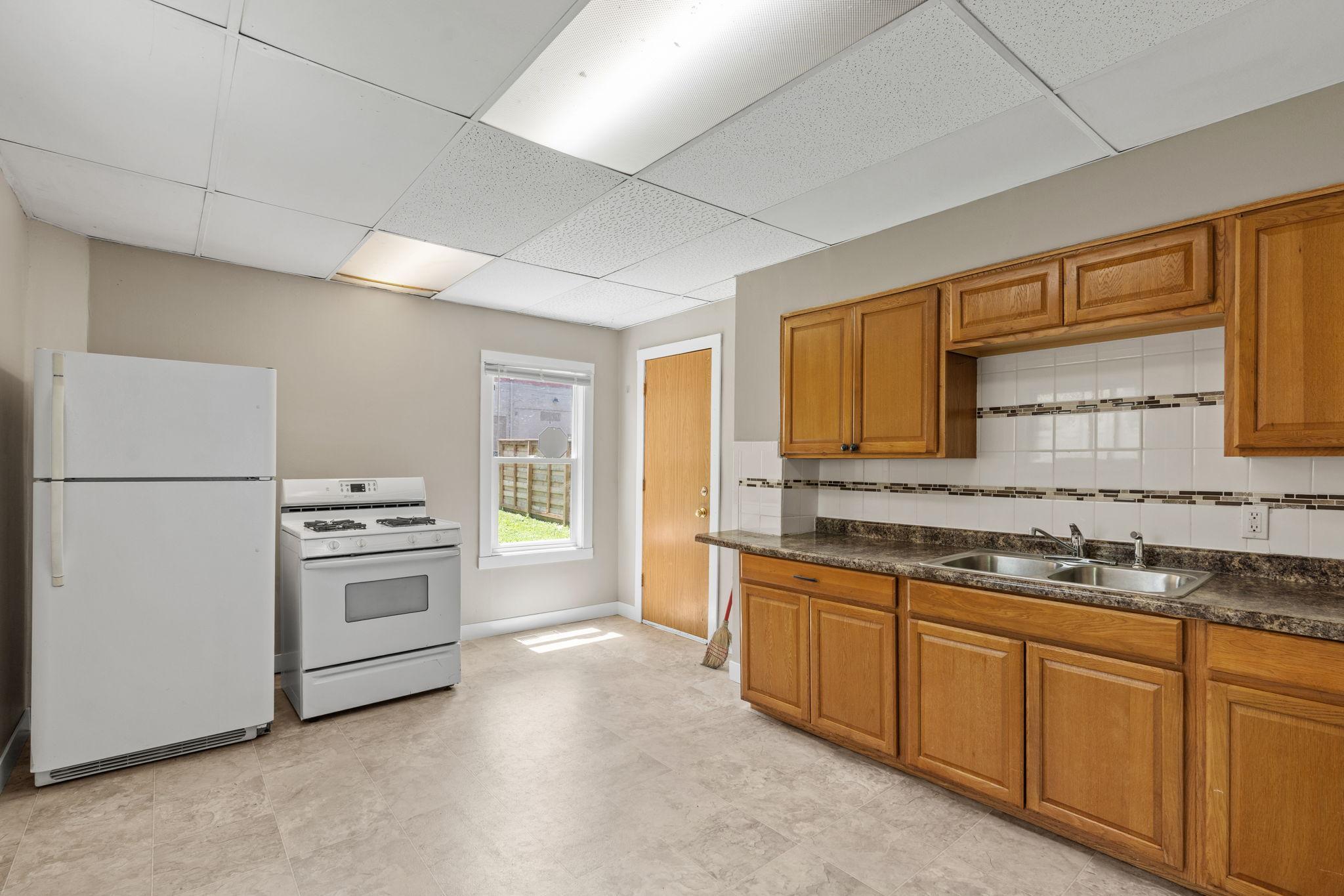 View of Residential Income at 454 Sherburne Avenue, Saint Paul MN 55103, Saint Paul (9 of 31) - Mike Wilen | Minnesota Team Real Estate