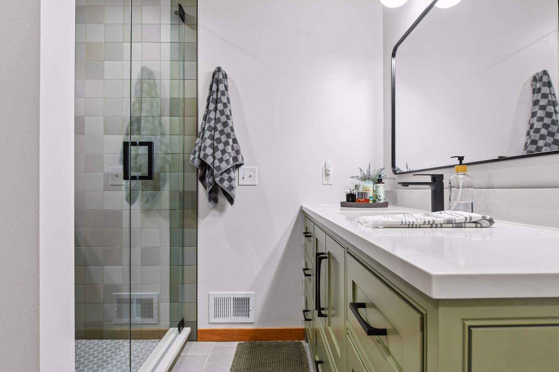 View of Residential at 4738 Humboldt Avenue, Minneapolis MN 55430, Minneapolis (25 of 43) - Mike Wilen | Minnesota Team Real Estate