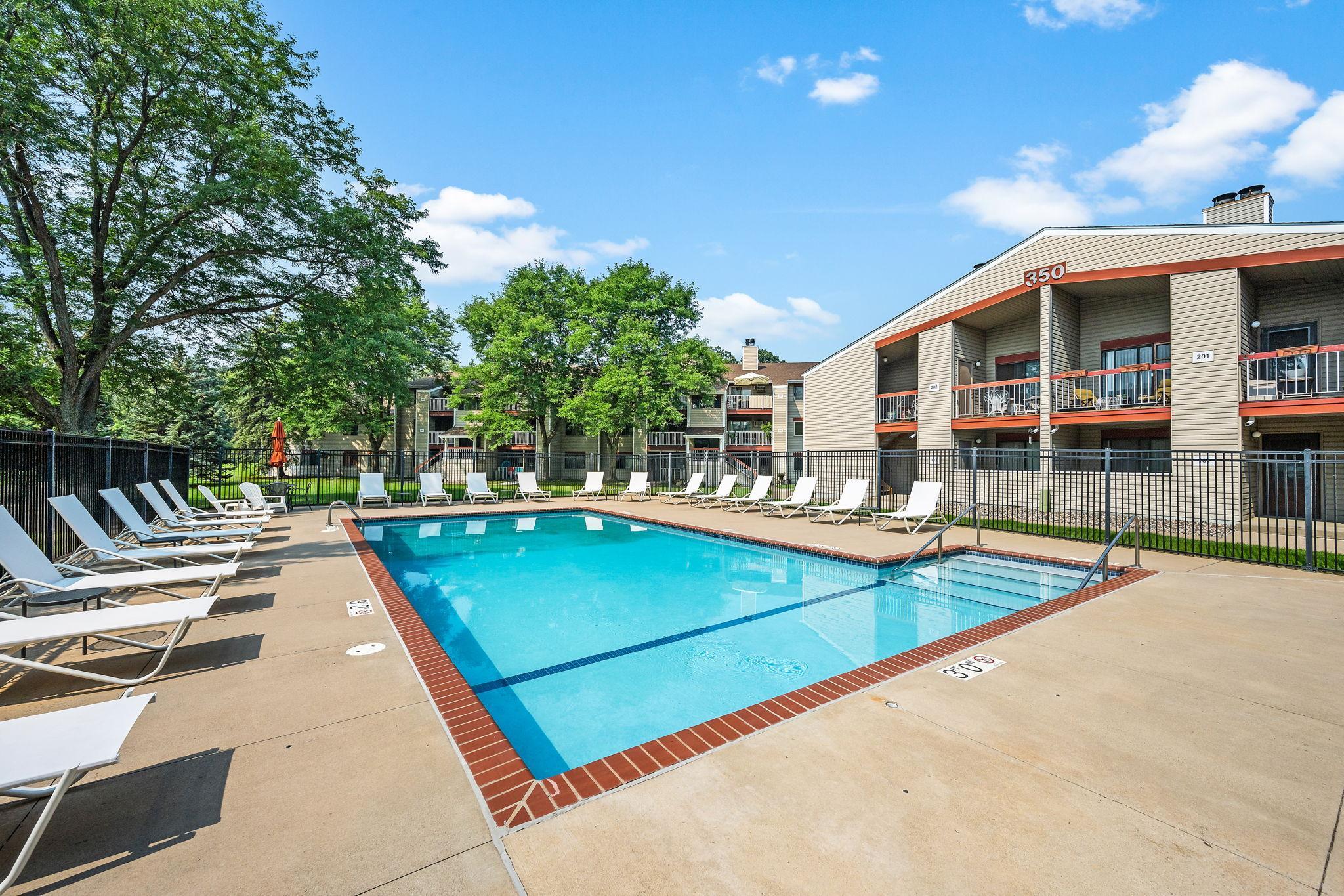 View of Residential at 350 Shelard Parkway #106, Saint Louis Park MN 55426, Saint Louis Park (19 of 23) - Mike Wilen | Minnesota Team Real Estate