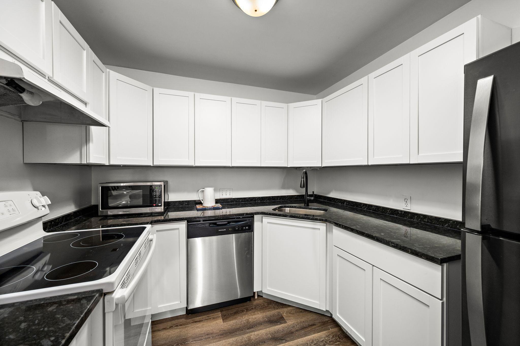 View of Residential at 350 Shelard Parkway #106, Saint Louis Park MN 55426, Saint Louis Park (5 of 23) - Mike Wilen | Minnesota Team Real Estate