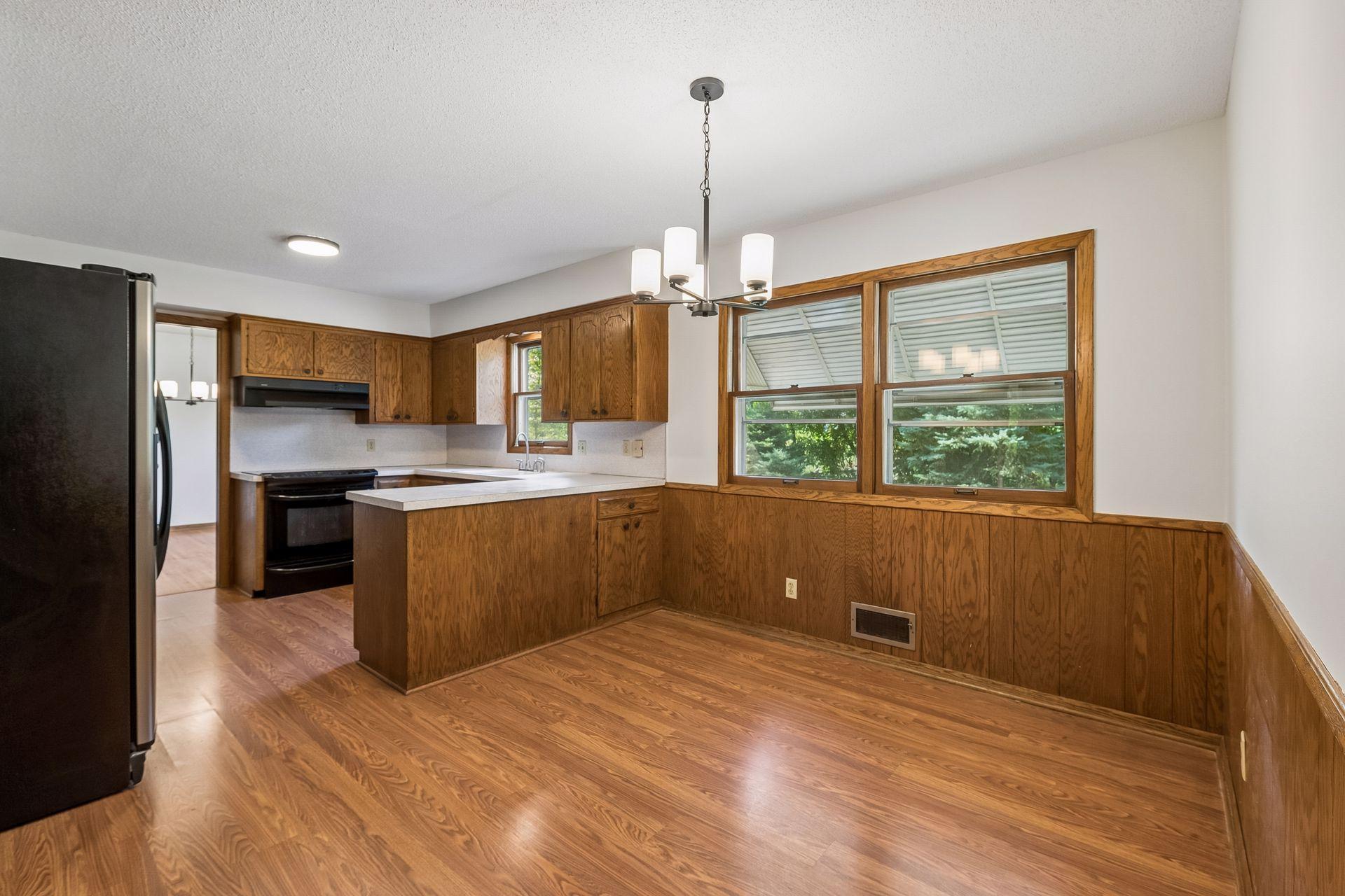 View of Residential at 6508 Shore Drive, Edina MN 55435, Edina (9 of 23) - Mike Wilen | Minnesota Team Real Estate