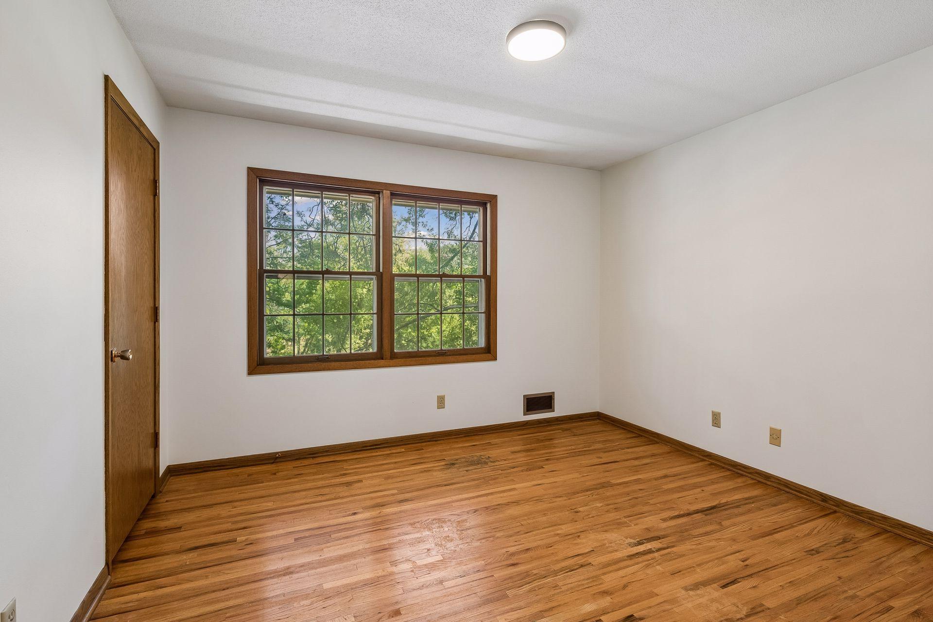 View of Residential at 6508 Shore Drive, Edina MN 55435, Edina (16 of 23) - Mike Wilen | Minnesota Team Real Estate