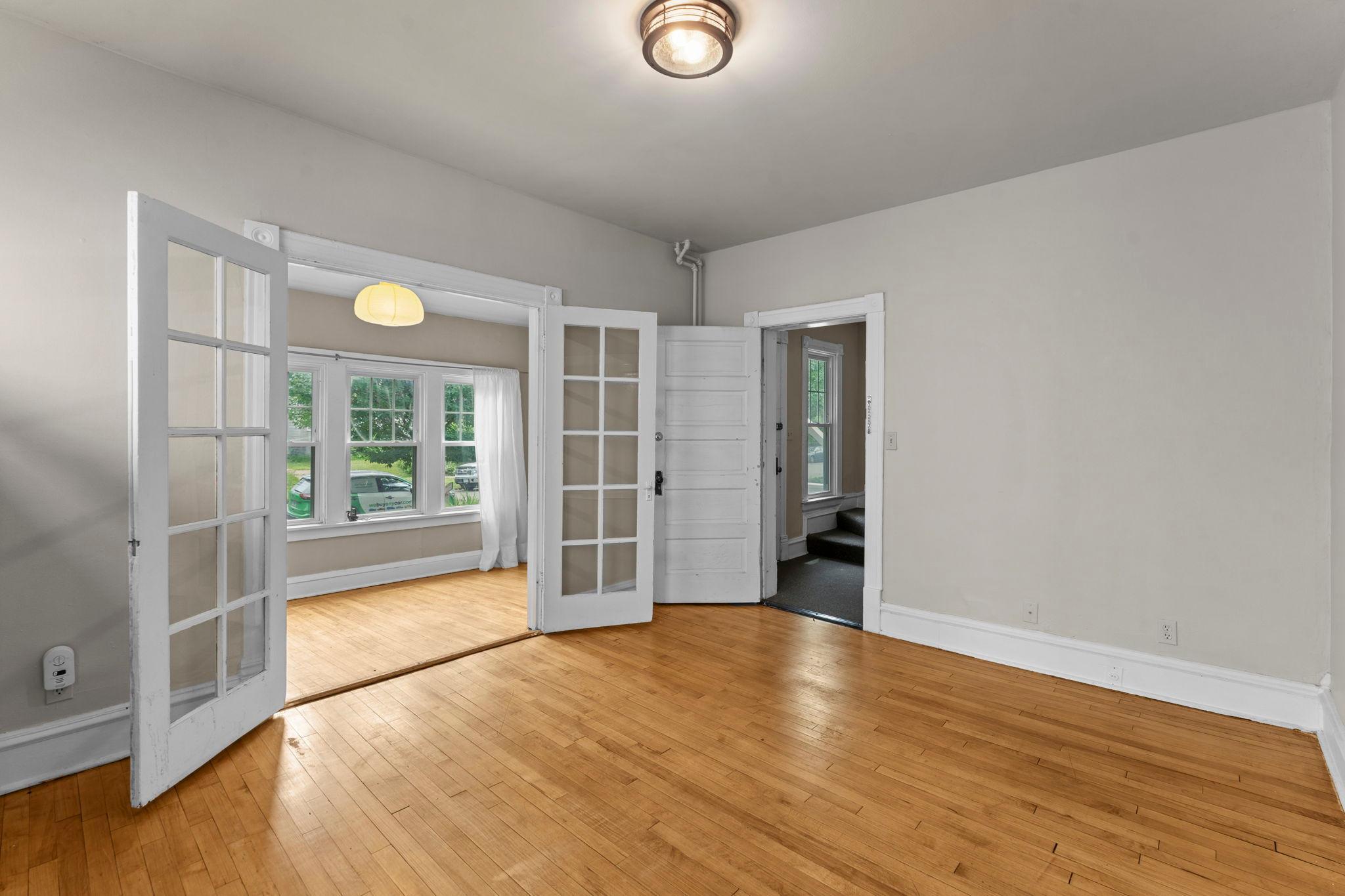 View of Residential Income at 1673 Van Buren Avenue, Saint Paul MN 55104, Saint Paul (4 of 58) - Mike Wilen | Minnesota Team Real Estate