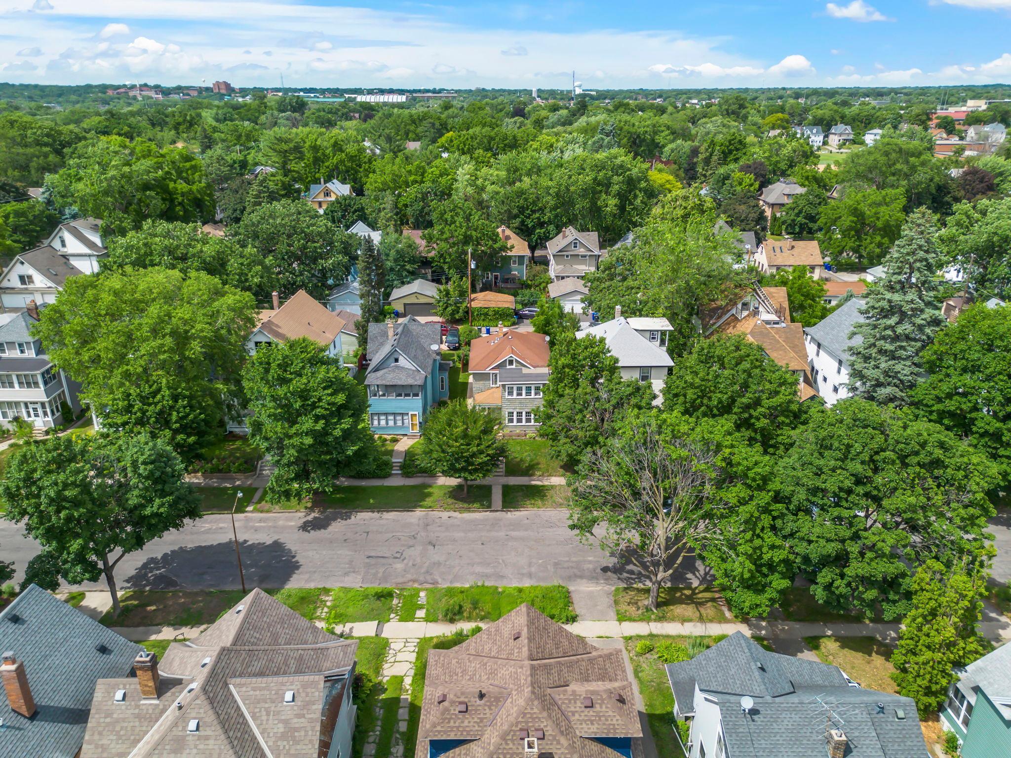 View of Residential Income at 1673 Van Buren Avenue, Saint Paul MN 55104, Saint Paul (50 of 58) - Mike Wilen | Minnesota Team Real Estate