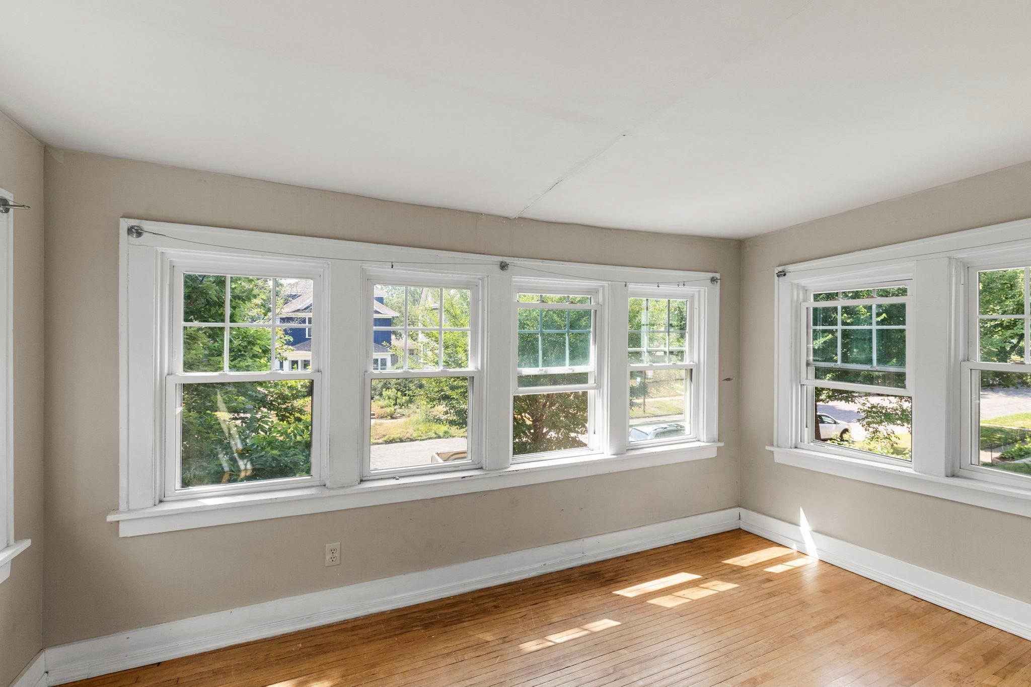 View of Residential Income at 1673 Van Buren Avenue, Saint Paul MN 55104, Saint Paul (26 of 58) - Mike Wilen | Minnesota Team Real Estate