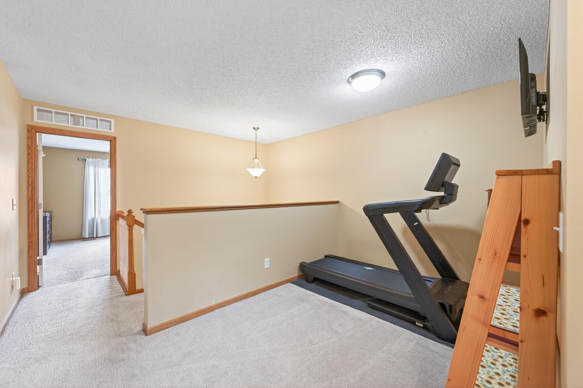 View of Residential at 7606 11th Street, Oakdale MN 55128, Oakdale (11 of 19) - Mike Wilen | Minnesota Team Real Estate