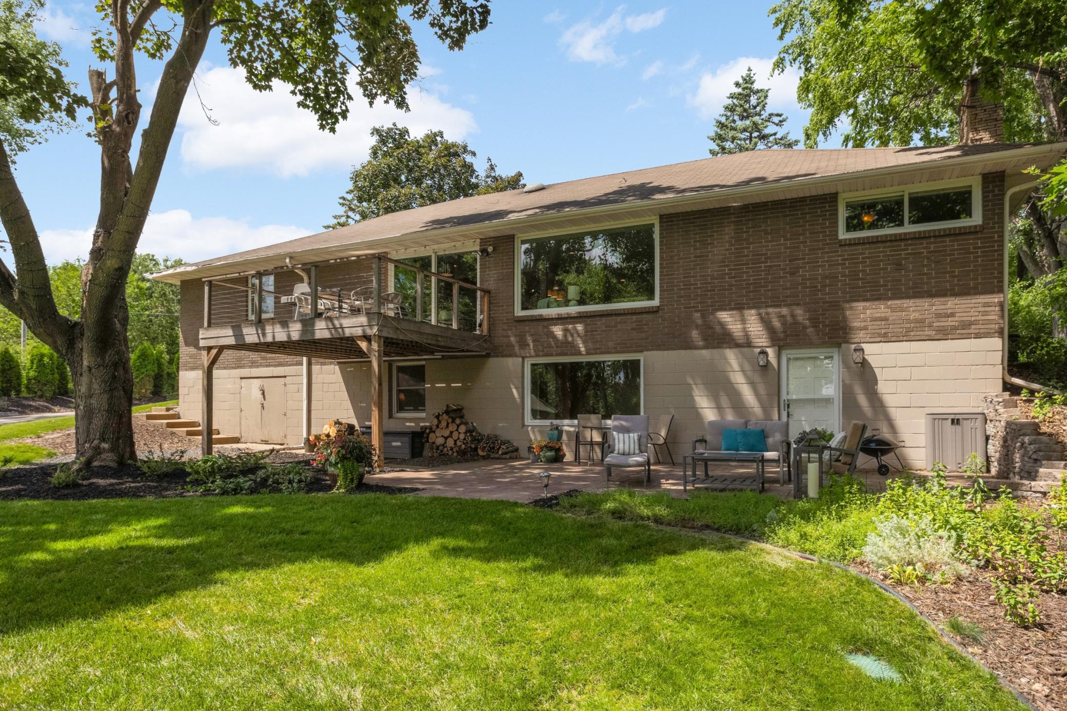 View of Residential at 2884 Owasso Boulevard, Roseville MN 55113, Roseville (21 of 31) - Mike Wilen | Minnesota Team Real Estate