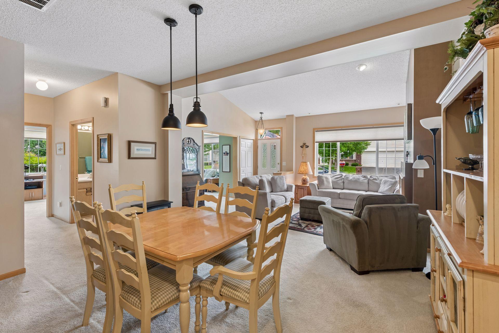View of Residential at 2013 Stahlke Way, Chaska MN 55318, Chaska (9 of 23) - Mike Wilen | Minnesota Team Real Estate