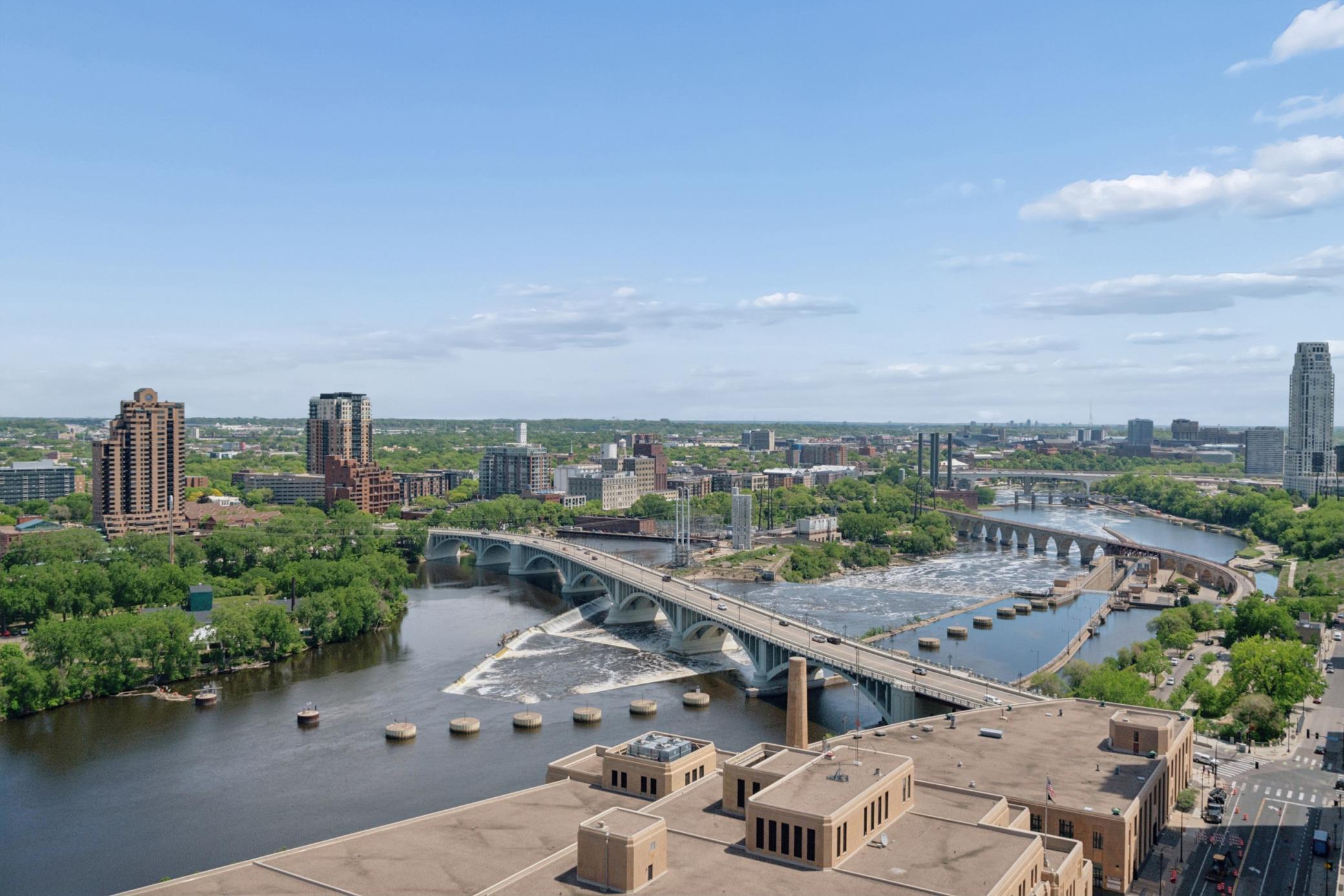 View of Residential at 19 1st Street #B908, Minneapolis MN 55401, Minneapolis (17 of 43) - Mike Wilen | Minnesota Team Real Estate
