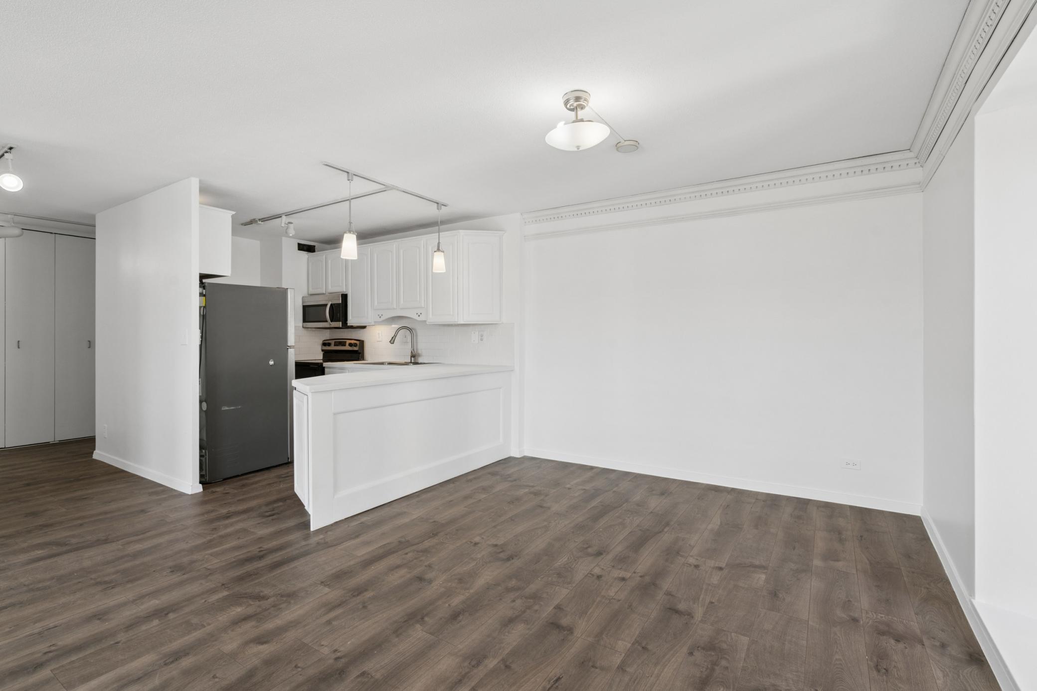 View of Residential at 19 1st Street #B908, Minneapolis MN 55401, Minneapolis (23 of 43) - Mike Wilen | Minnesota Team Real Estate