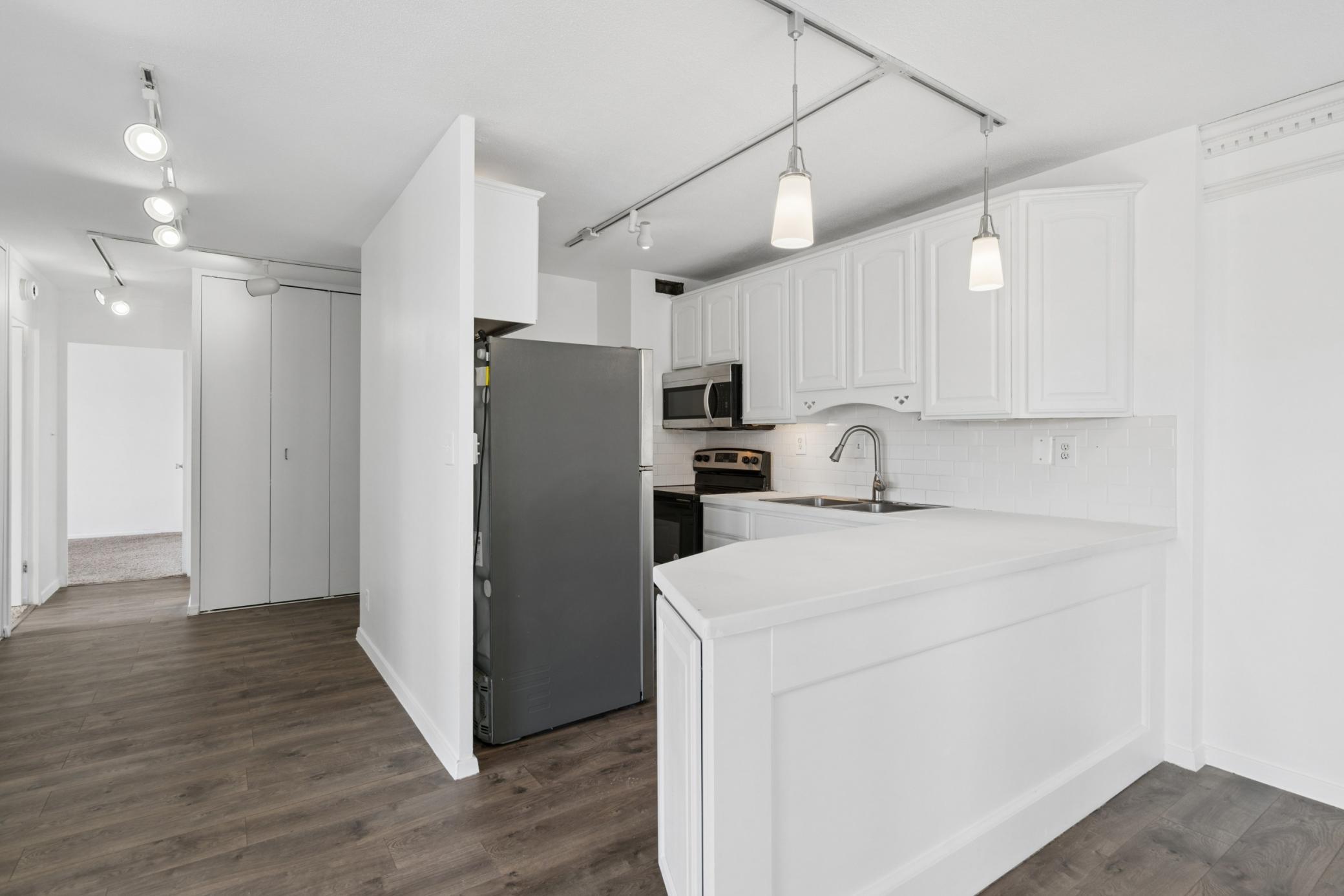 View of Residential at 19 1st Street #B908, Minneapolis MN 55401, Minneapolis (26 of 43) - Mike Wilen | Minnesota Team Real Estate