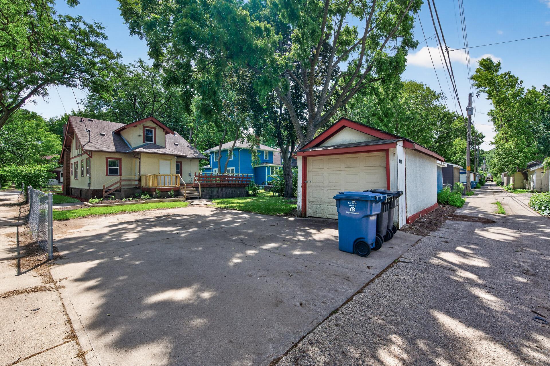 View of Residential at 3251 Colfax Avenue, Minneapolis MN 55412, Minneapolis (28 of 31) - Mike Wilen | Minnesota Team Real Estate