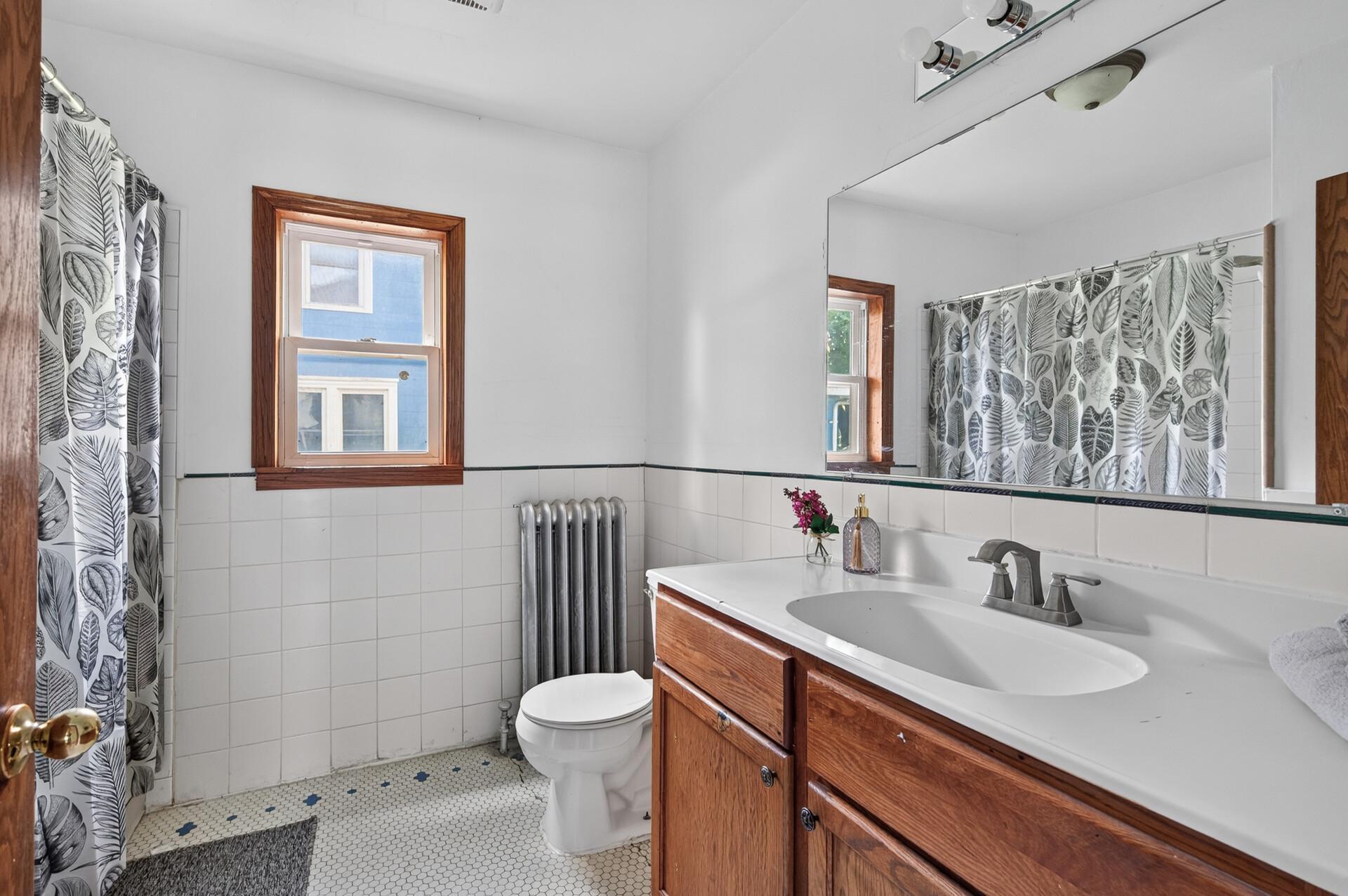 View of Residential at 3251 Colfax Avenue, Minneapolis MN 55412, Minneapolis (14 of 31) - Mike Wilen | Minnesota Team Real Estate