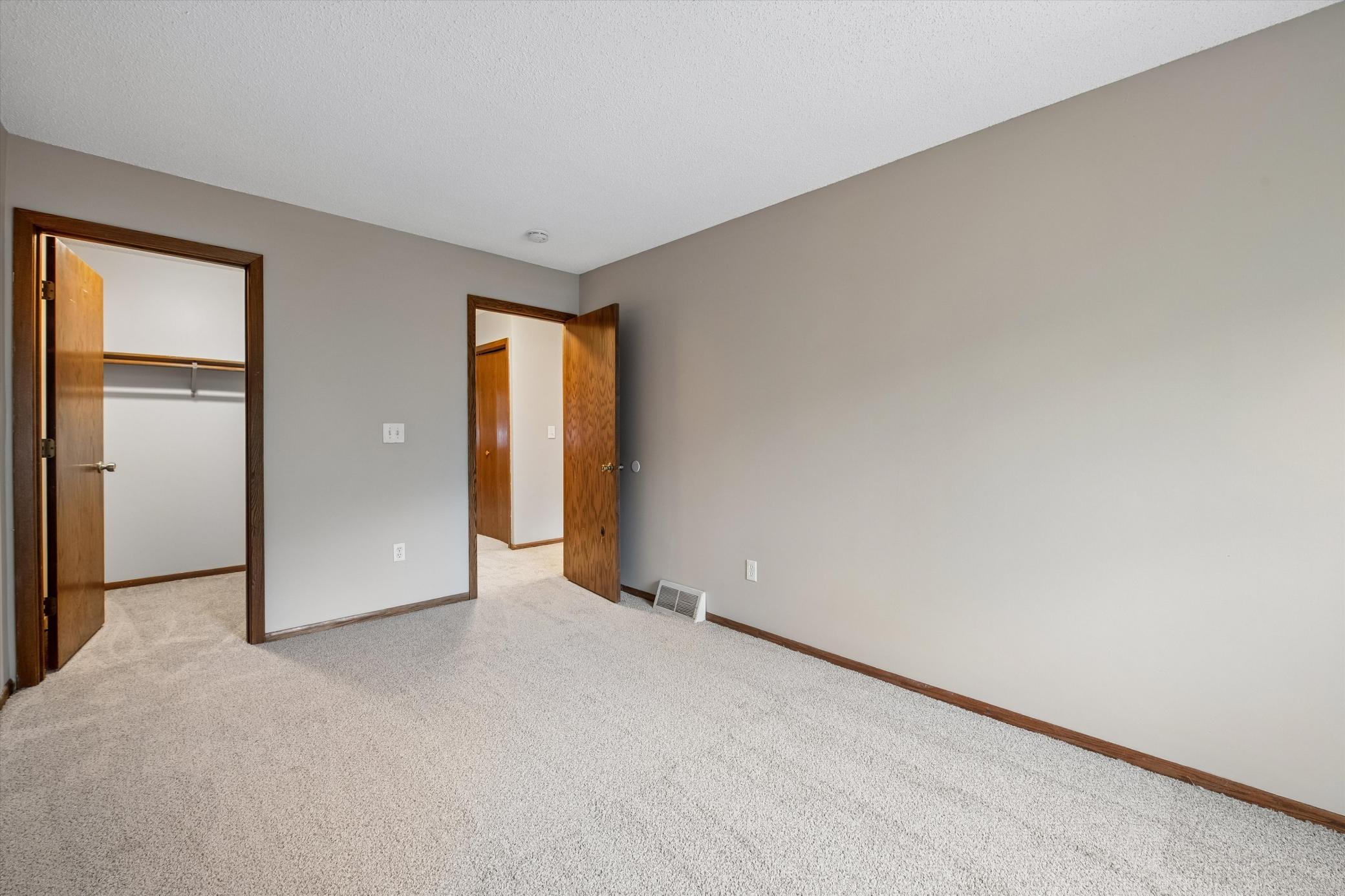 View of Residential at 4154 Meadowlark Way, Eagan MN 55122, Eagan (21 of 41) - Mike Wilen | Minnesota Team Real Estate