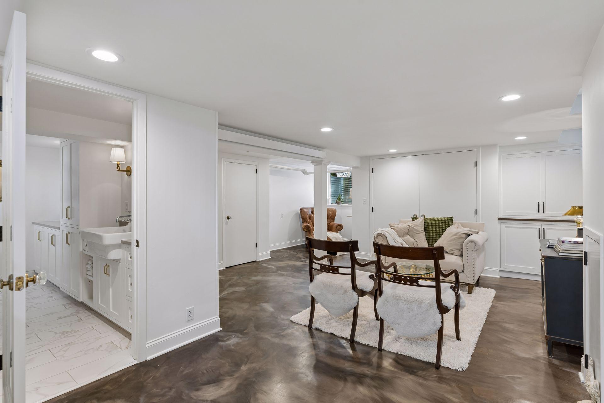 View of Residential at 4033 Ewing Avenue, Minneapolis MN 55410, Minneapolis (61 of 103) - Mike Wilen | Minnesota Team Real Estate