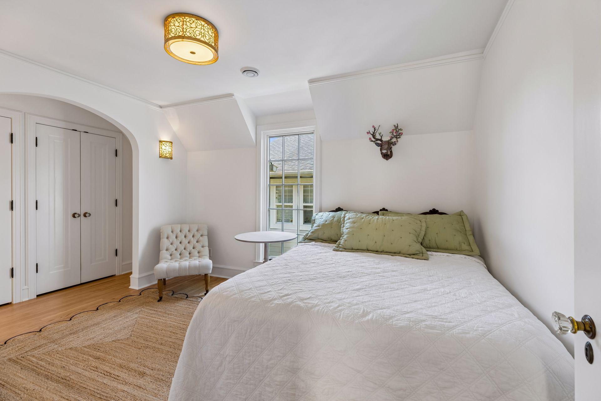 View of Residential at 4033 Ewing Avenue, Minneapolis MN 55410, Minneapolis (43 of 103) - Mike Wilen | Minnesota Team Real Estate
