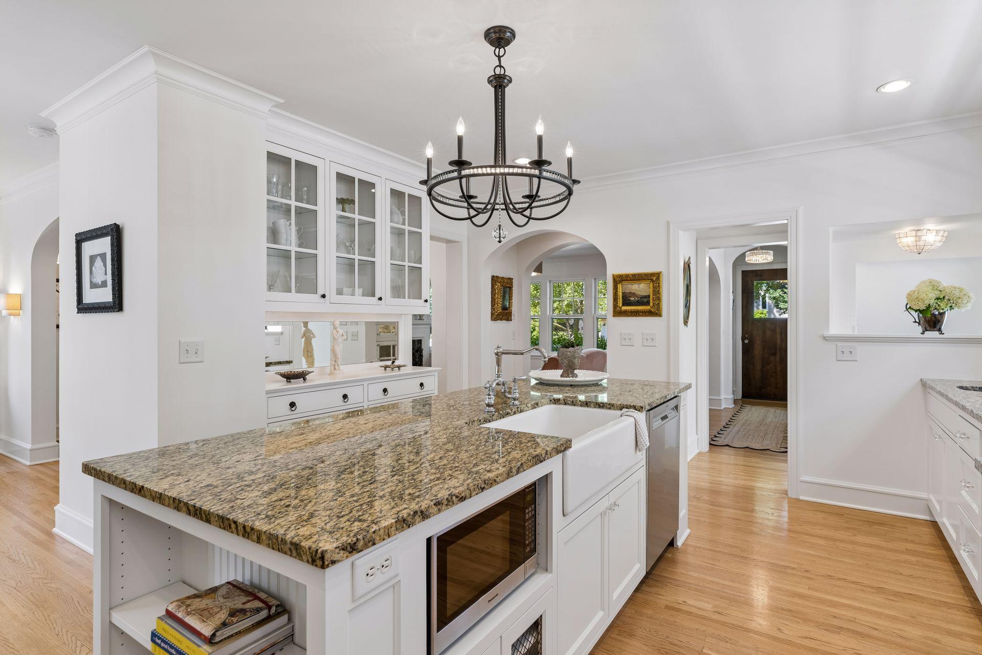 View of Residential at 4033 Ewing Avenue, Minneapolis MN 55410, Minneapolis (40 of 103) - Mike Wilen | Minnesota Team Real Estate