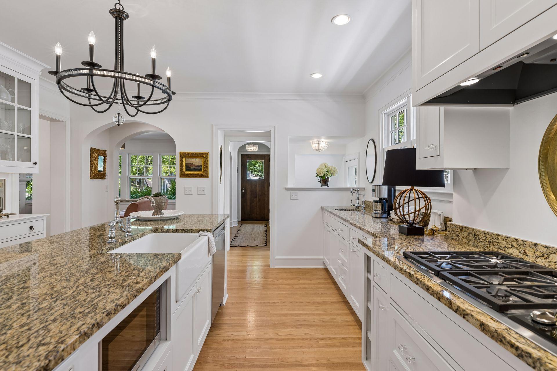 View of Residential at 4033 Ewing Avenue, Minneapolis MN 55410, Minneapolis (39 of 103) - Mike Wilen | Minnesota Team Real Estate