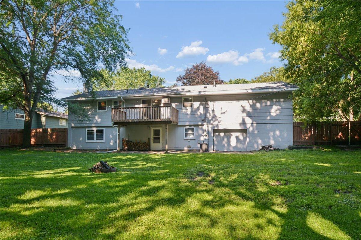 View of Residential at 300 Quaker Lane, Plymouth MN 55441, Plymouth (21 of 21) - Mike Wilen | Minnesota Team Real Estate